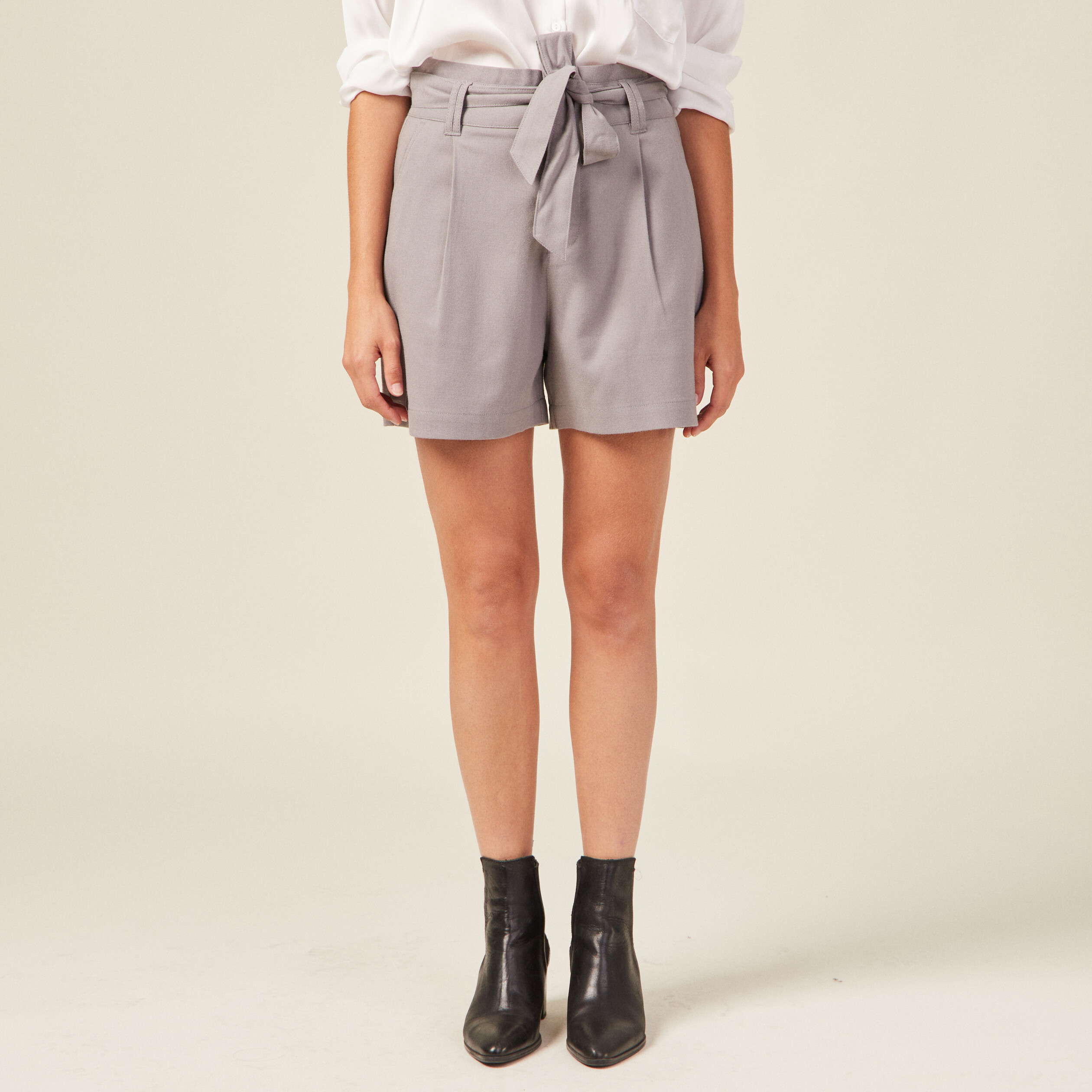 Short paperbag &agrave; pinces gris femme