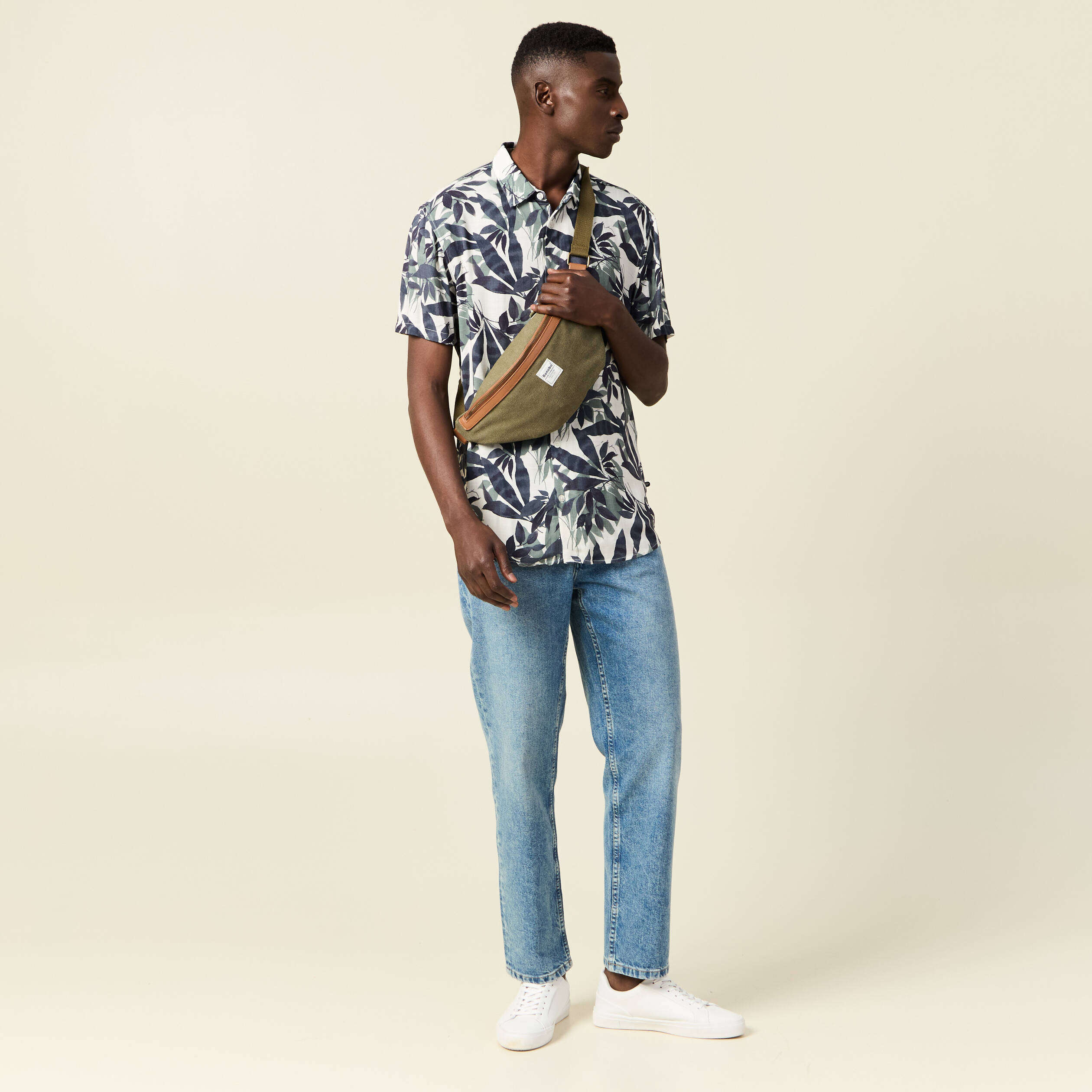 Chemise manches courtes bleu homme