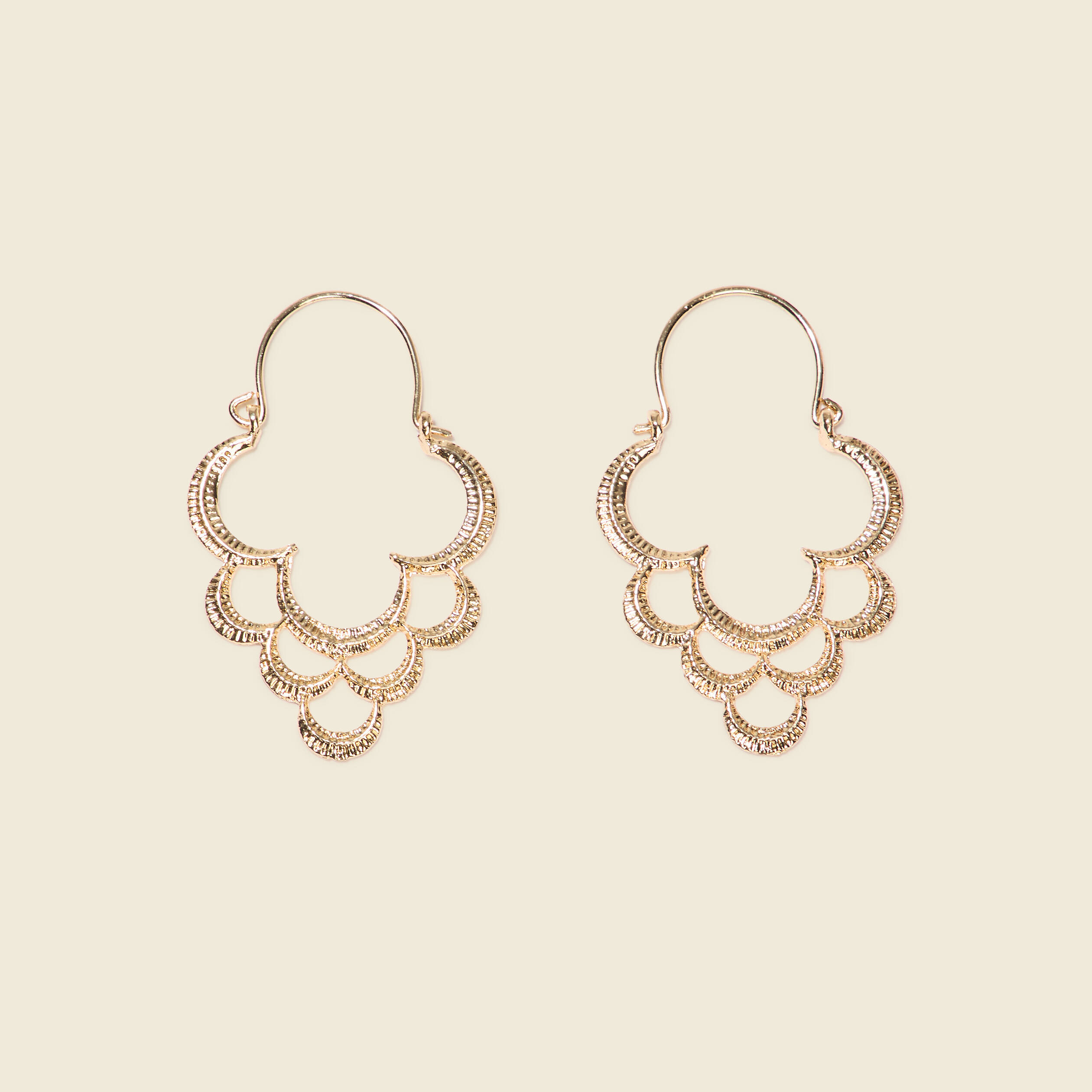 boucles doreilles pendantes couleur or femme Boucles d'oreilles pendantes couleur or femme