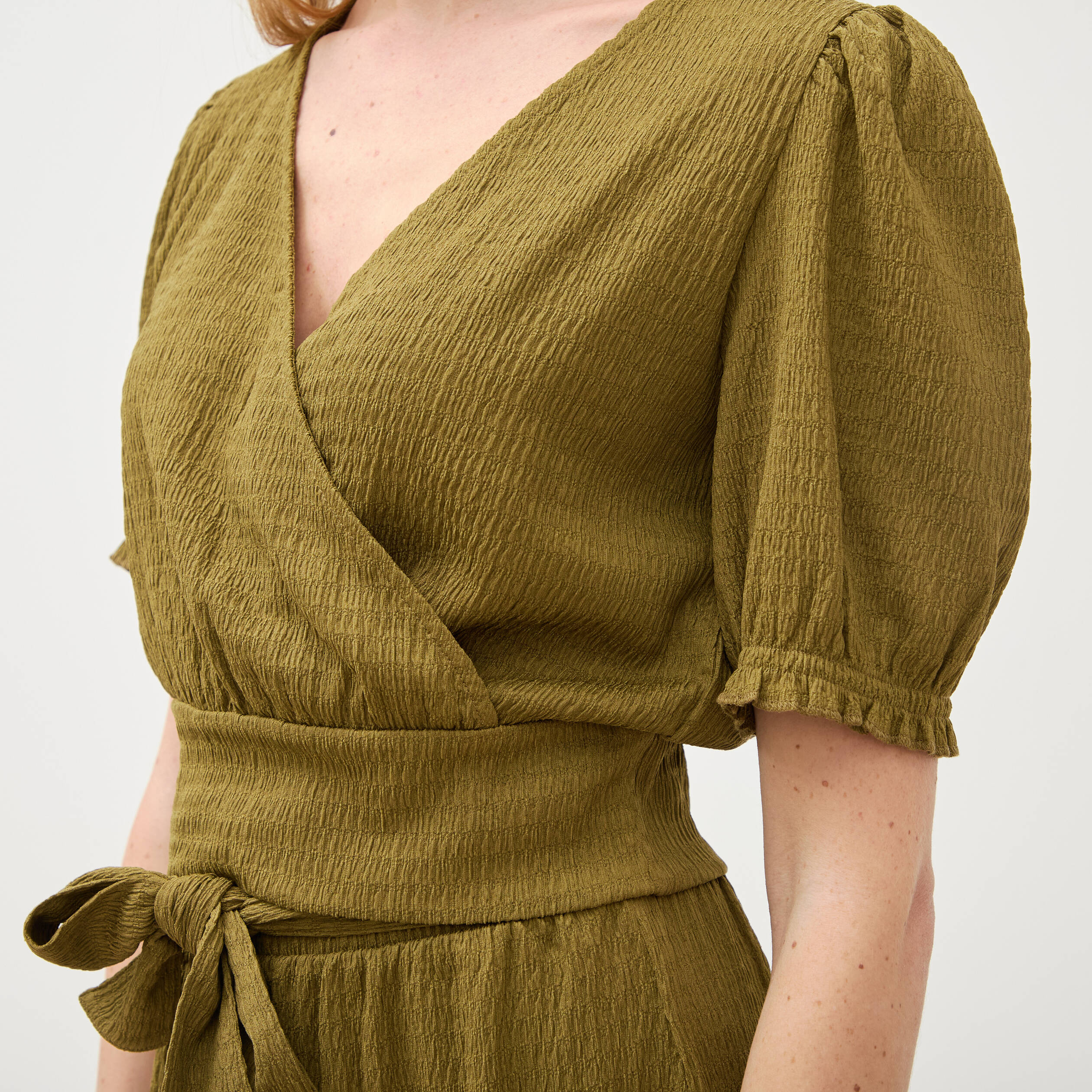 Blouse cropped manches courtes vert kaki femme