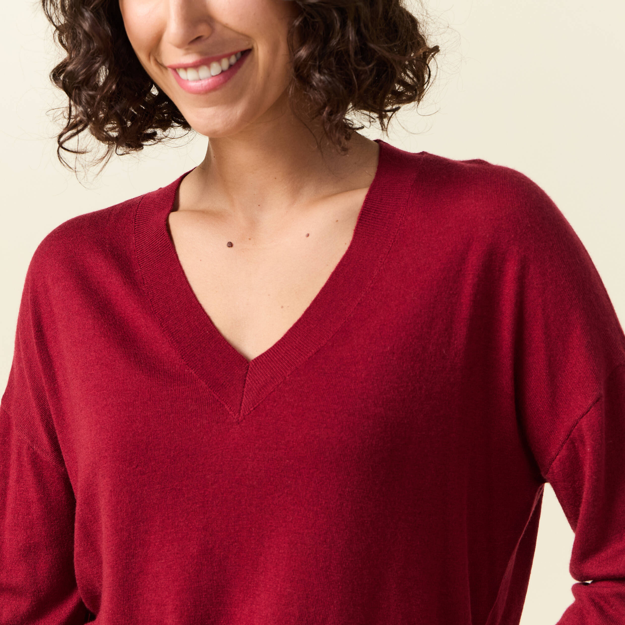 Pull fin col V manches longues rouge femme Vibs