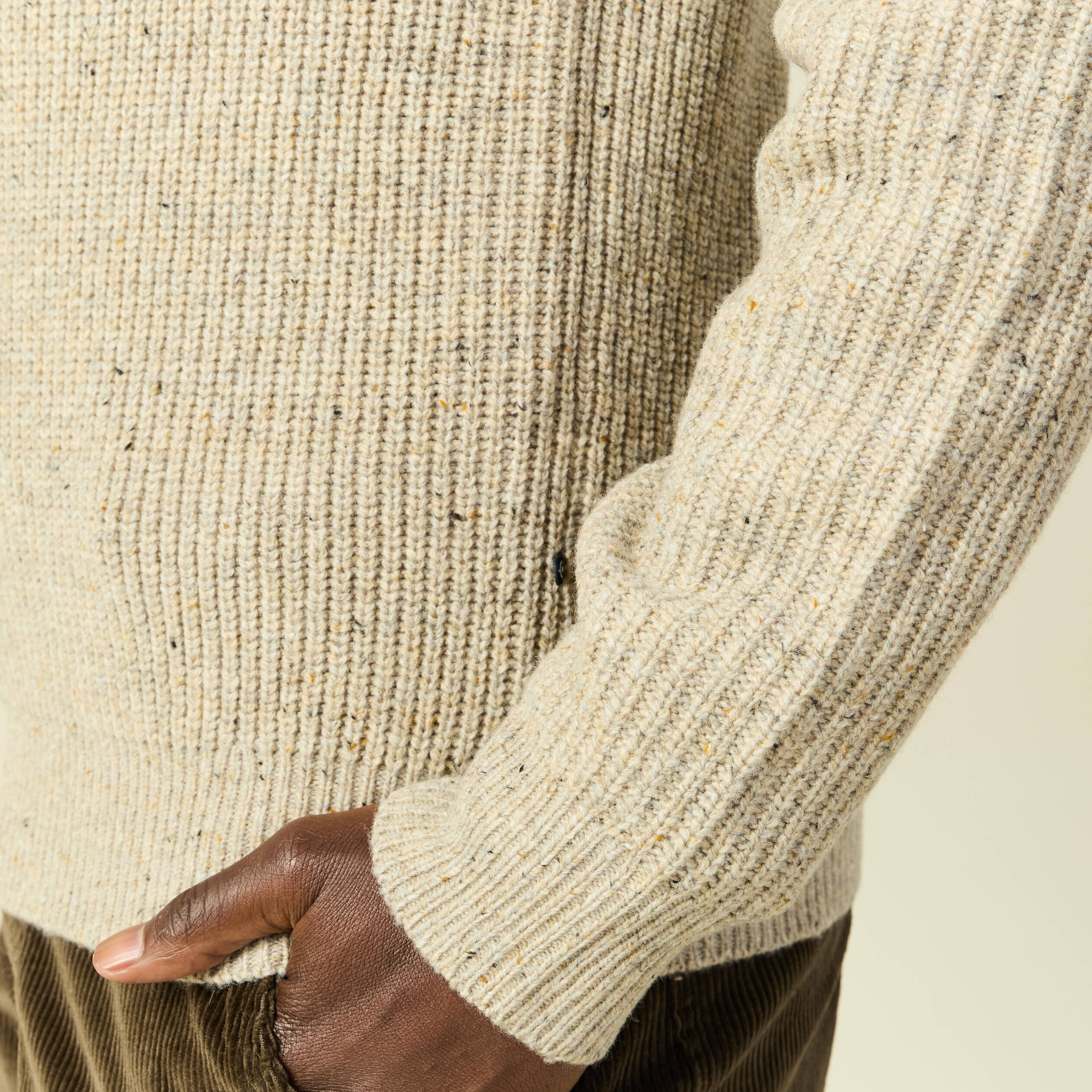Pull droit manches longues beige homme