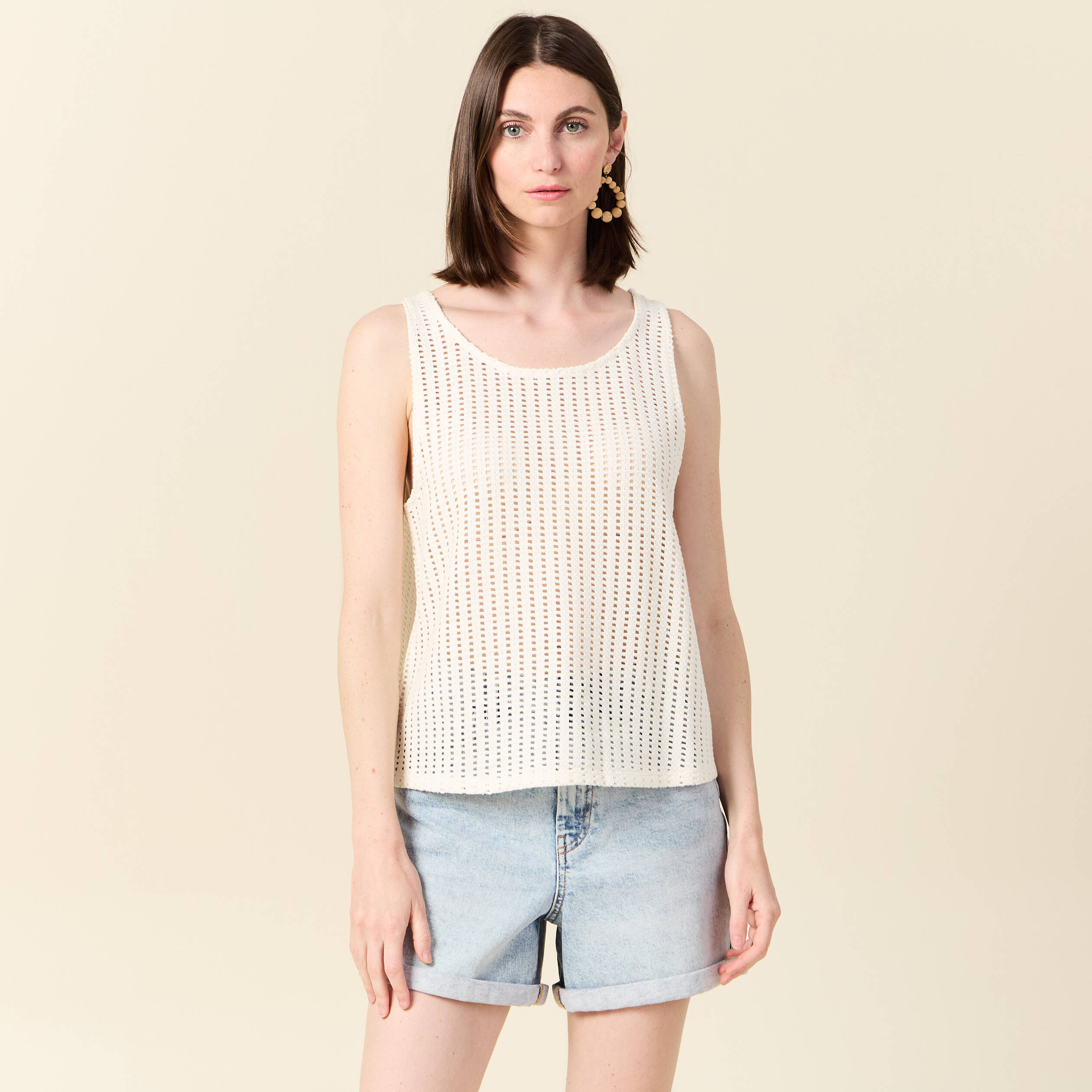debardeur sans manches ajoure creme femme Débardeur sans manches ajouré creme femme