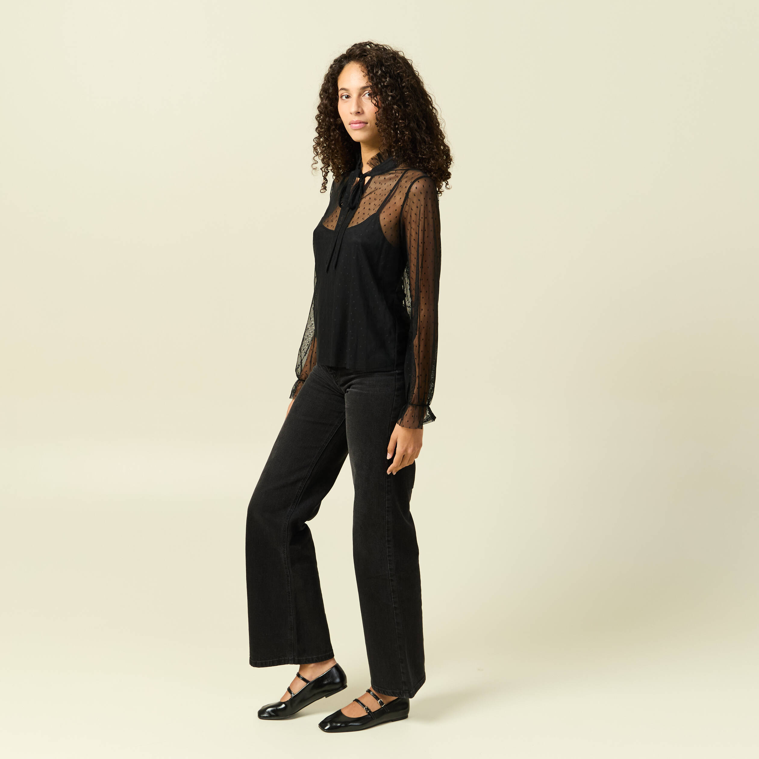 T-shirt col v manches longues doubl&eacute; noir femme