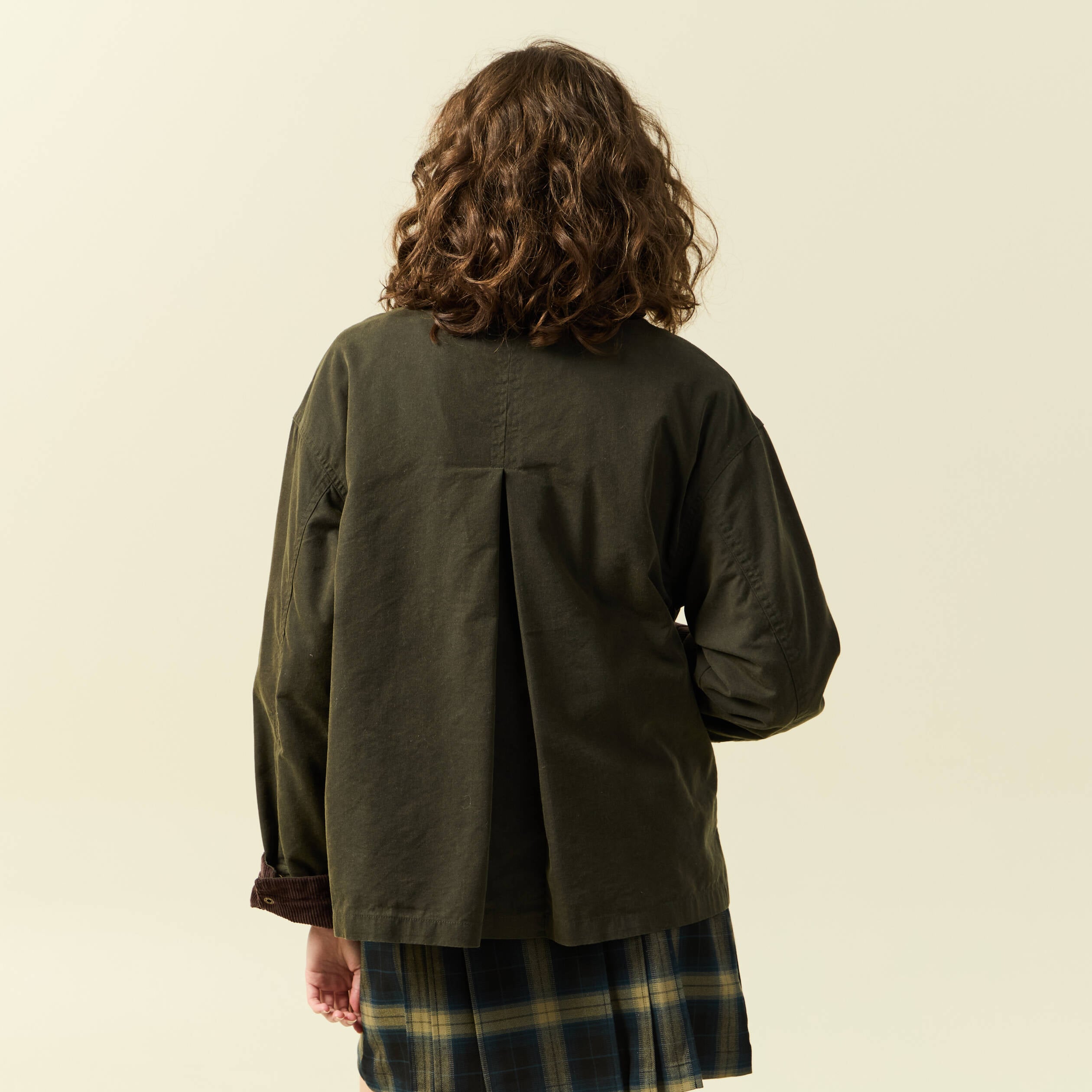 Parka oversize courte col classique vert kaki femme