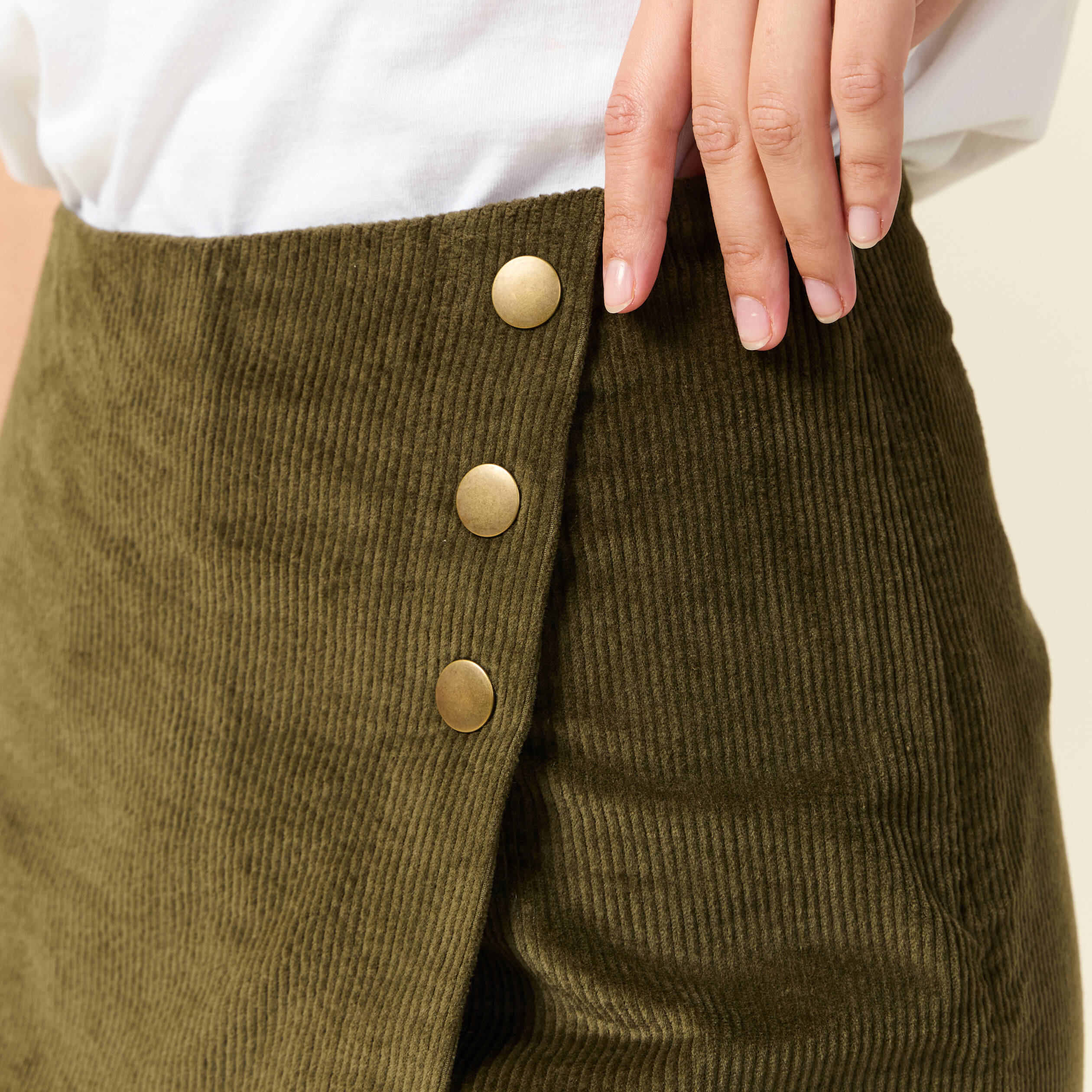 Jupe-short taille haute en velours vert kaki femme