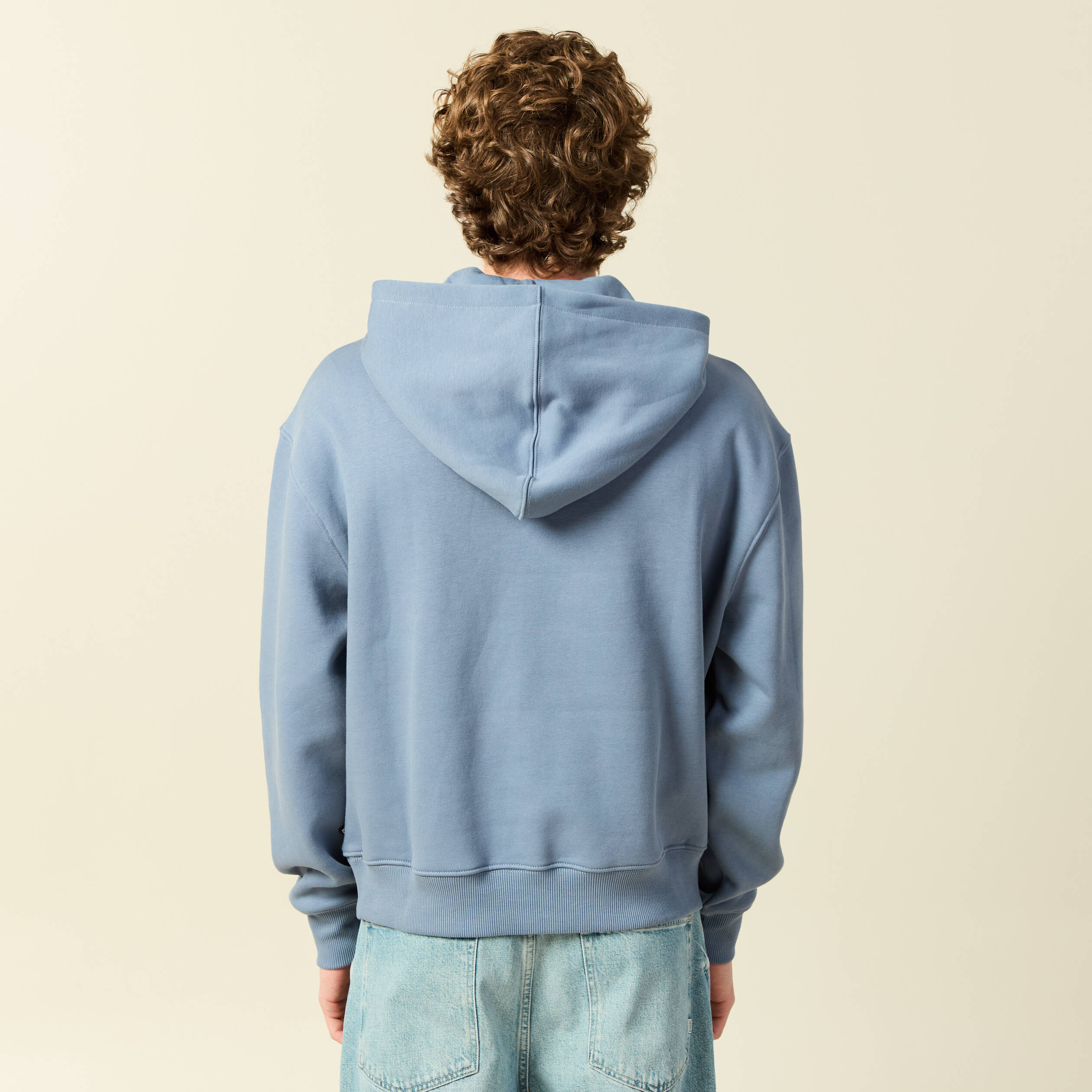 Sweat &agrave; capuche manches longues bleu gris homme