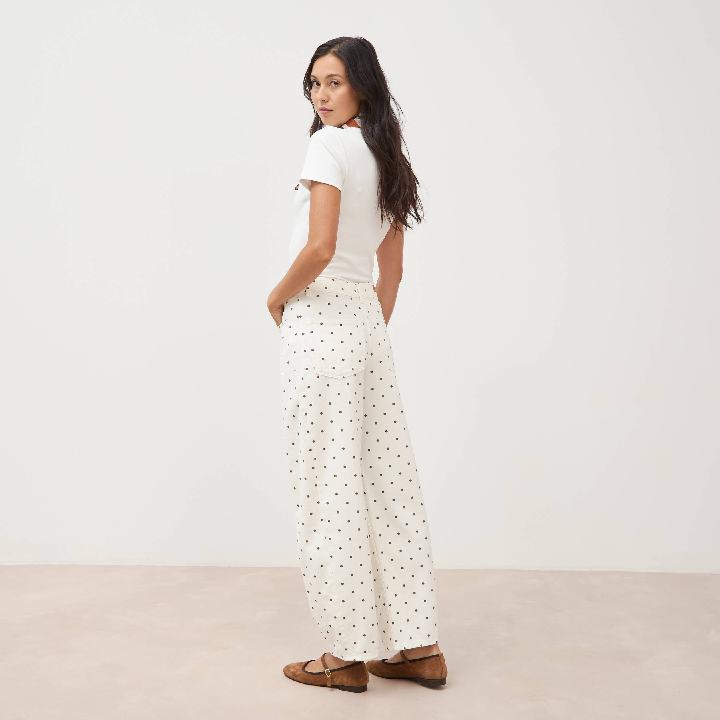 Jeans barrel taille haute bas resserr&eacute; ecru femme