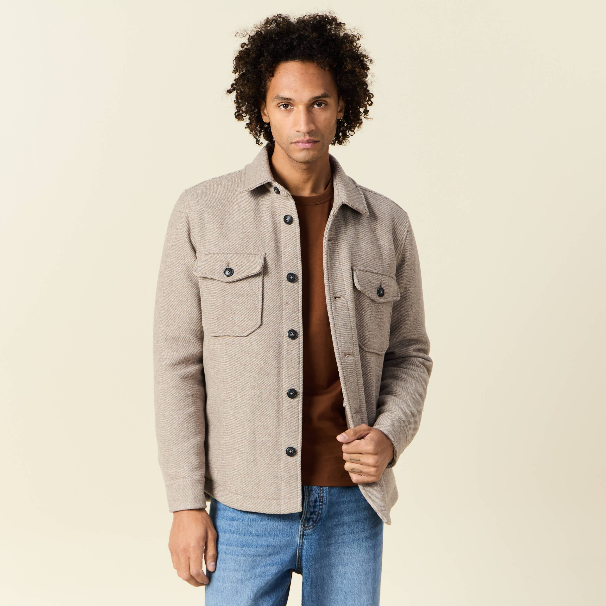 Surchemise boutonn&eacute;e beige homme