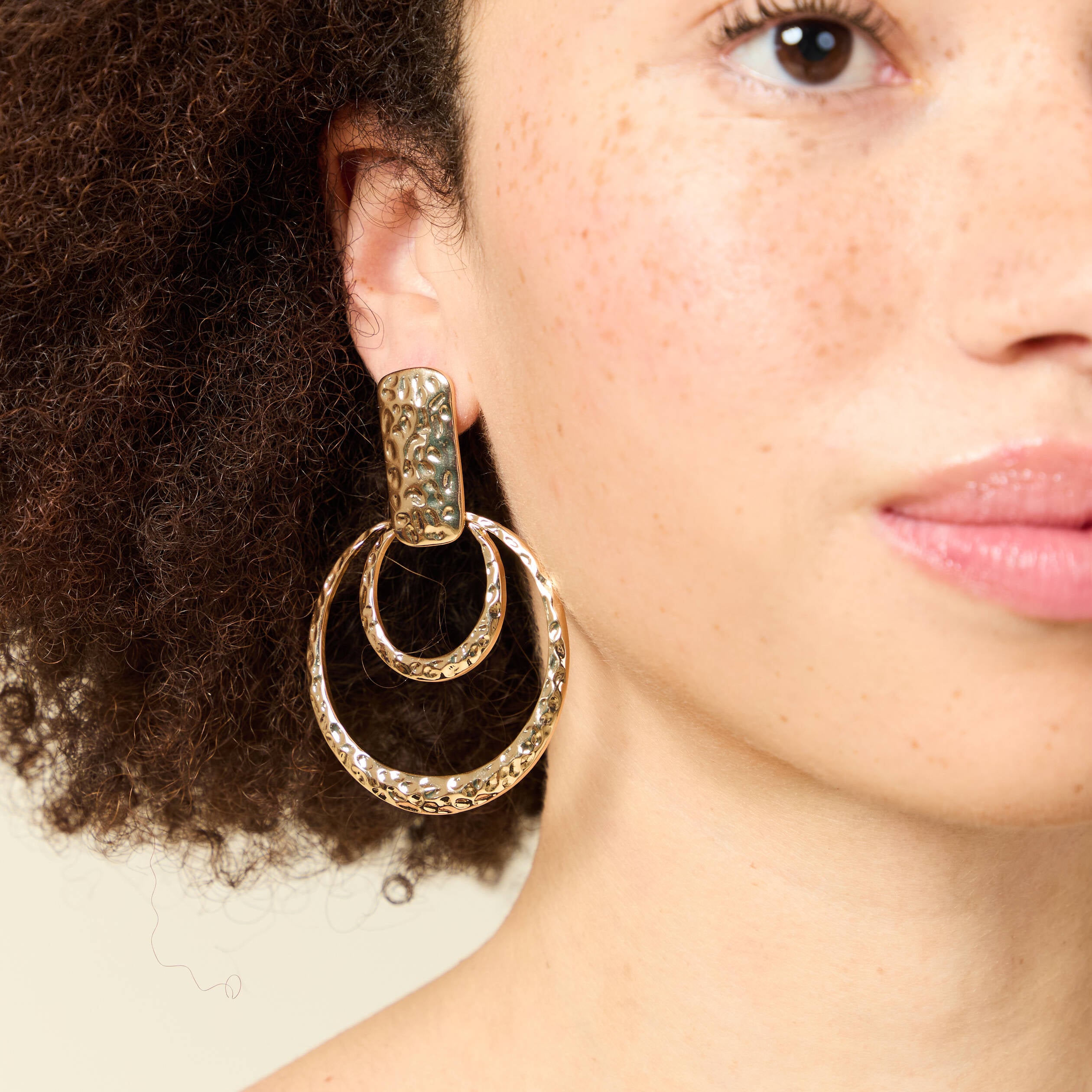 Boucles d'oreilles couleur or femme