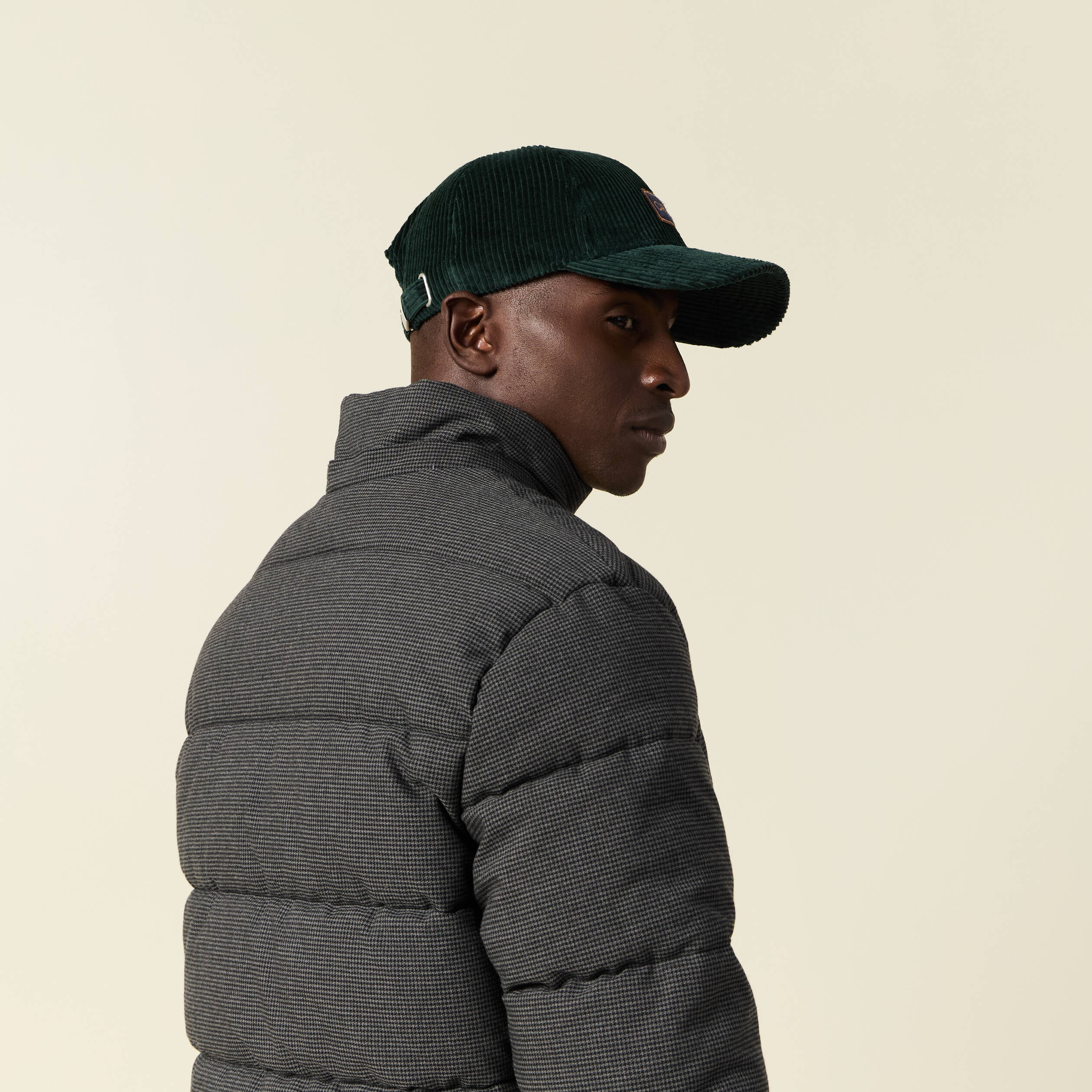 doudoune a capuche gris fonce homme Doudoune à capuche gris foncé homme