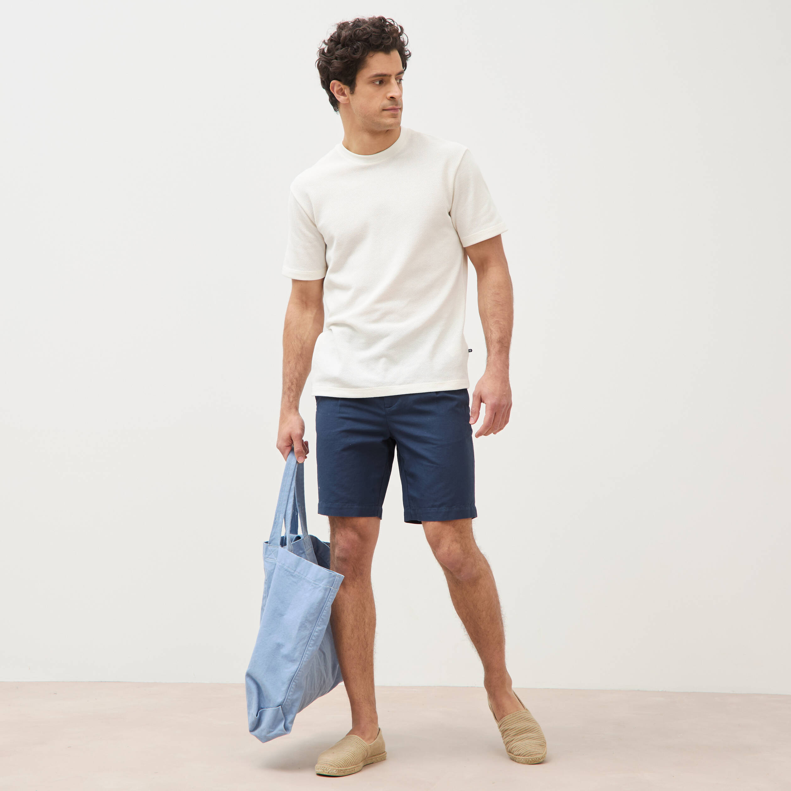 Bermuda bleu fonc&eacute; homme