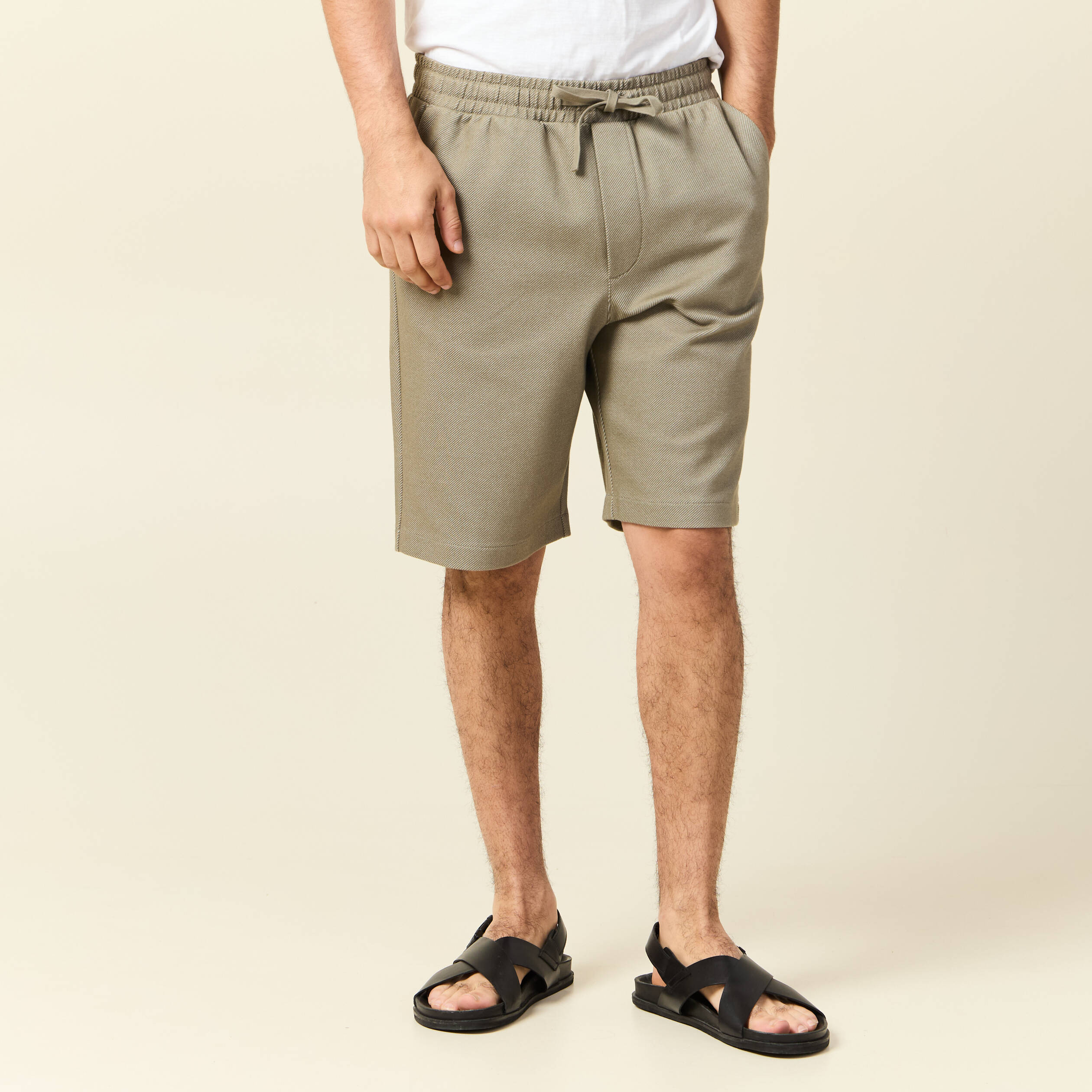 Bermuda droit élastiqué vert kaki homme