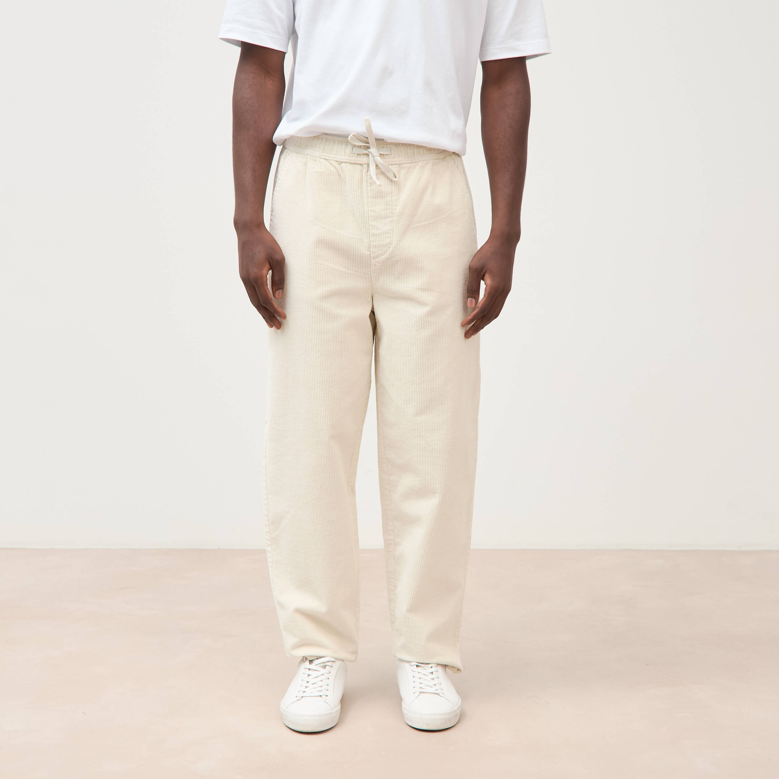 Pantalon large en velours ecru homme