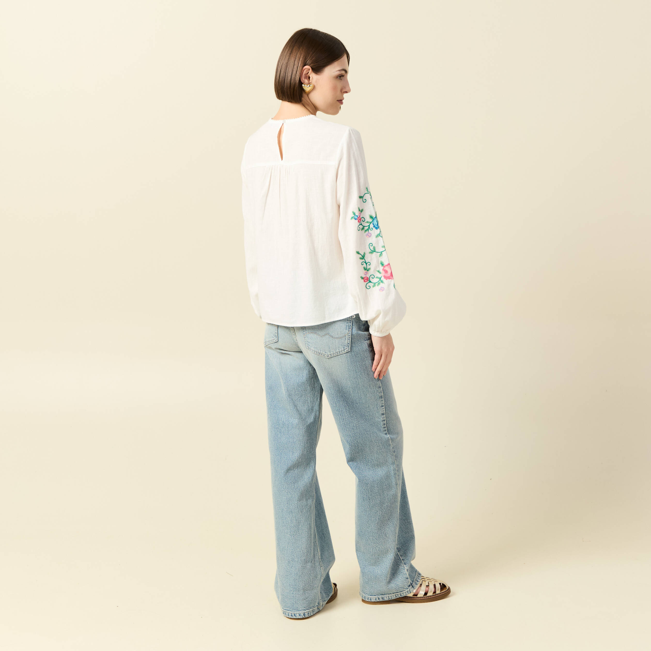 Chemise bord&eacute;e en coton manches longues ecru femme