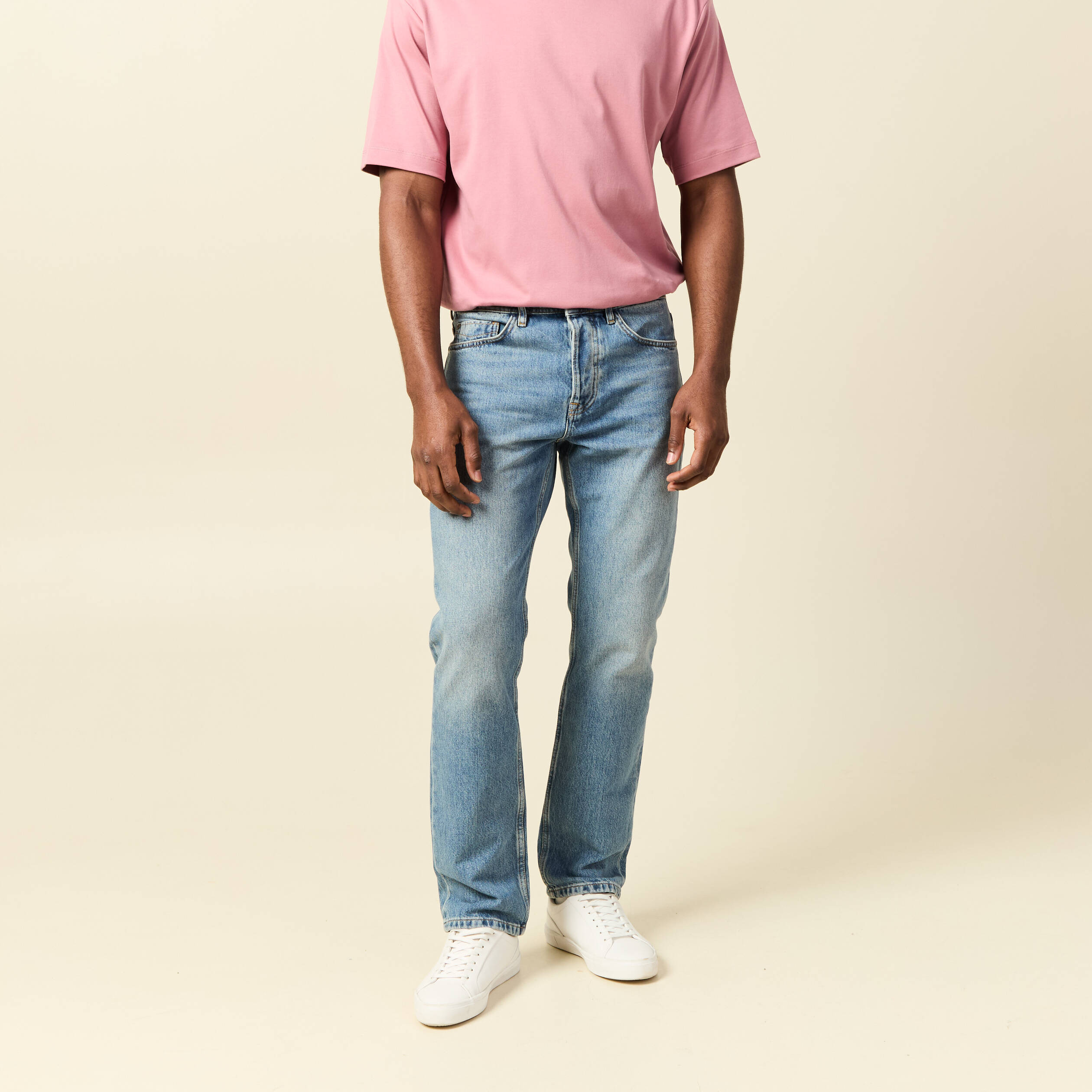 Jeans straight longueur 32 en coton denim stone homme