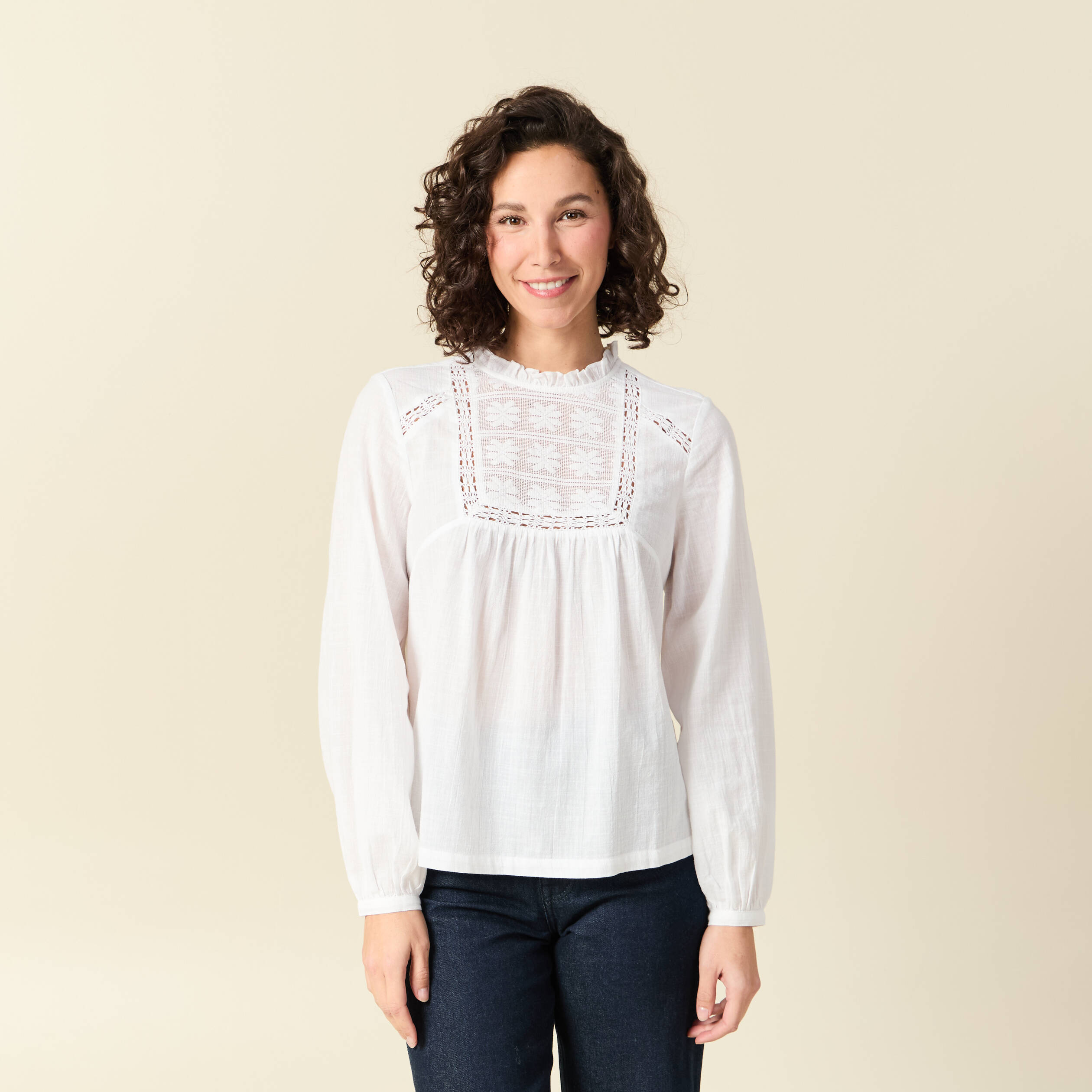 Chemise col montant manches longues ecru femme