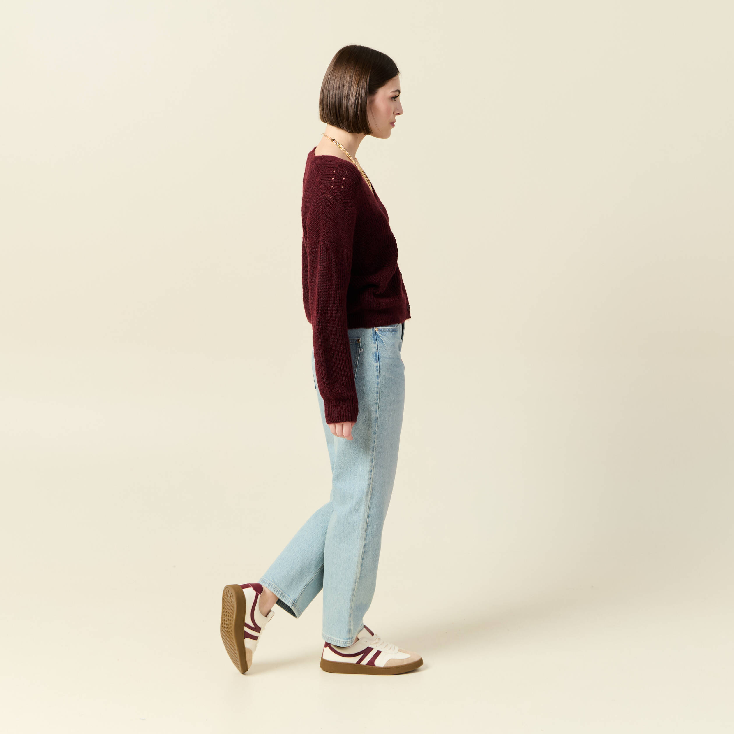 Gilet ajour&eacute; col V manches longues bordeaux femme