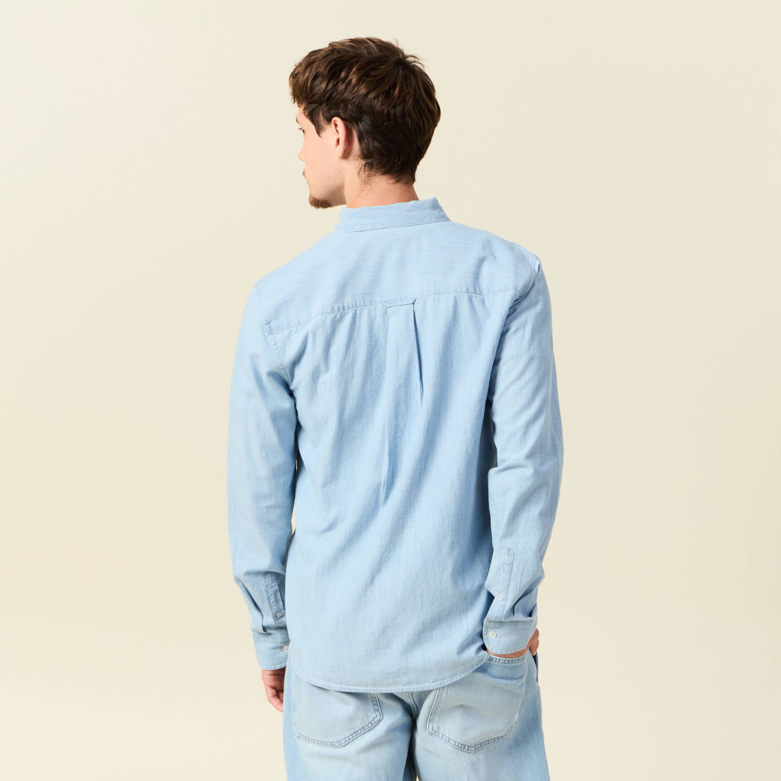 Chemise col classique manches longues bleu clair homme