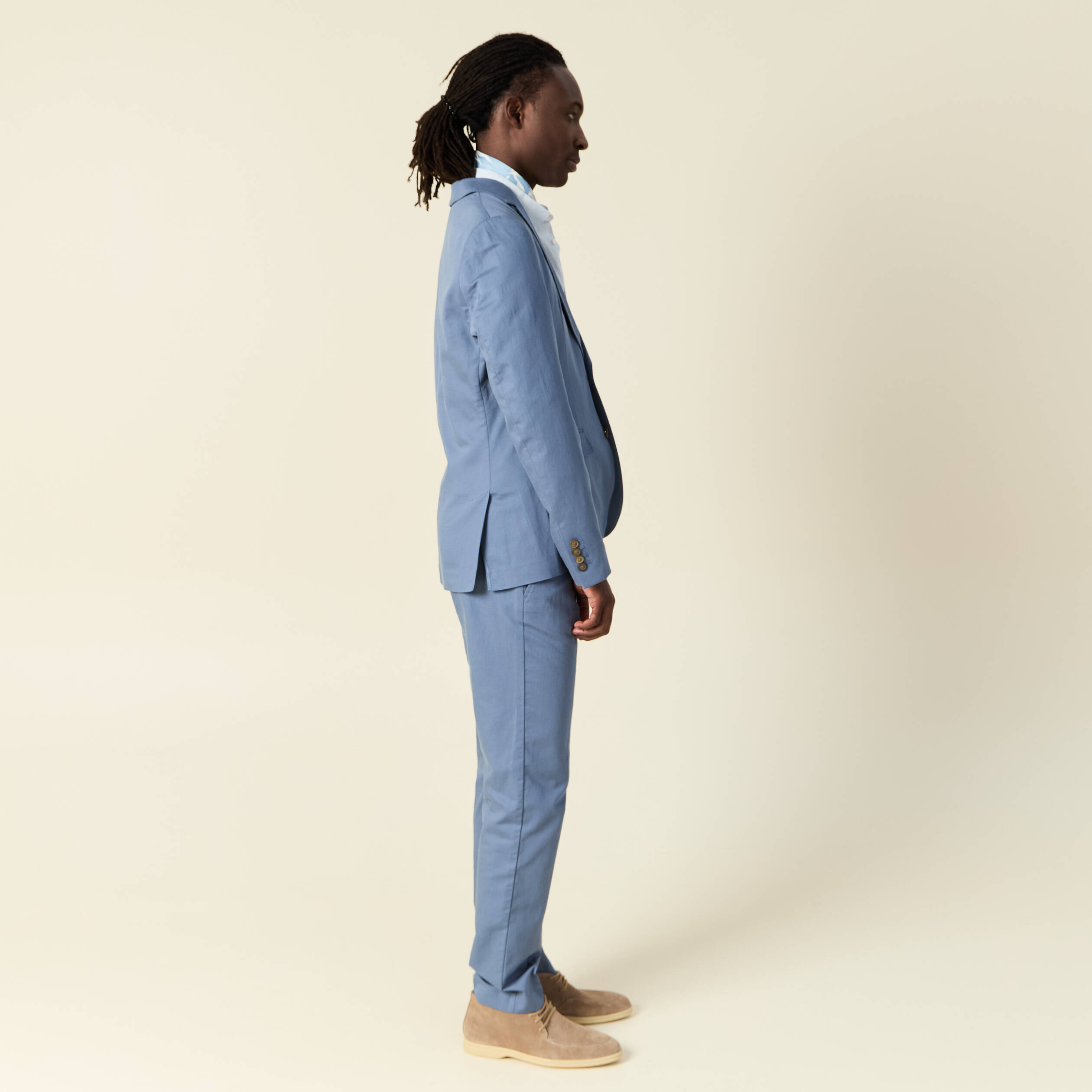 Veste blazer cintr&eacute; bleu fonc&eacute; homme