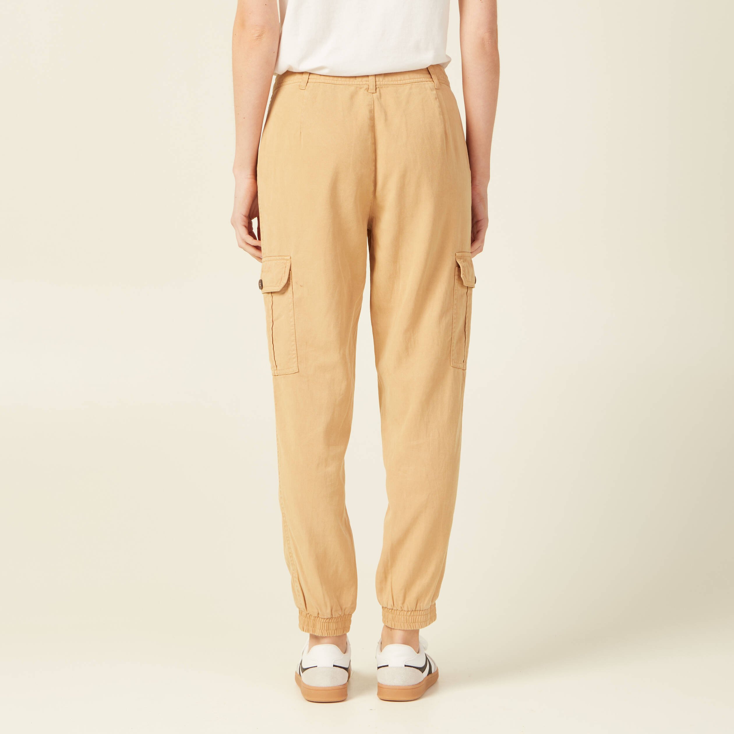 pantalon eco responsable beige femme Pantalon éco-responsable beige femme
