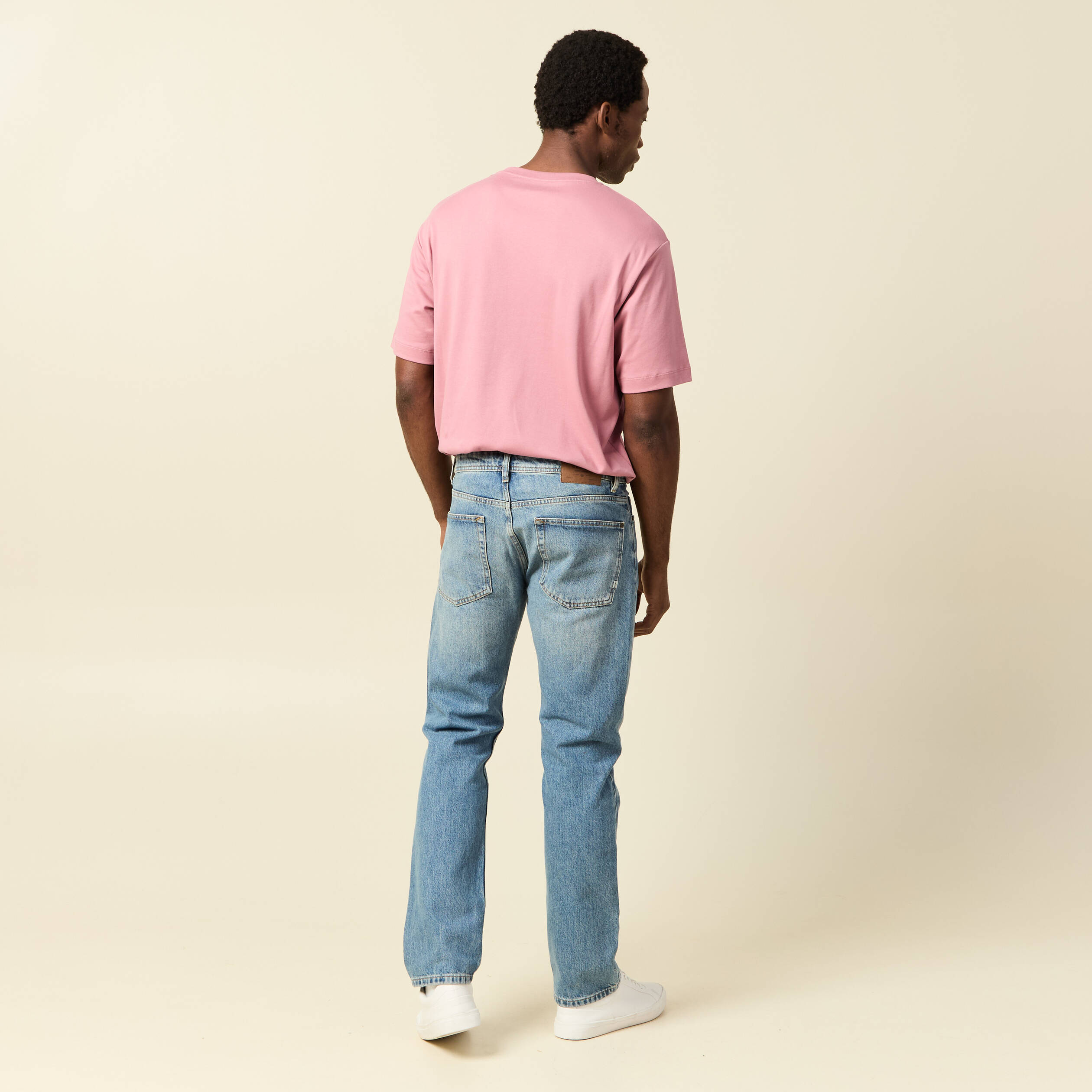 Jeans straight longueur 32 en coton denim stone homme