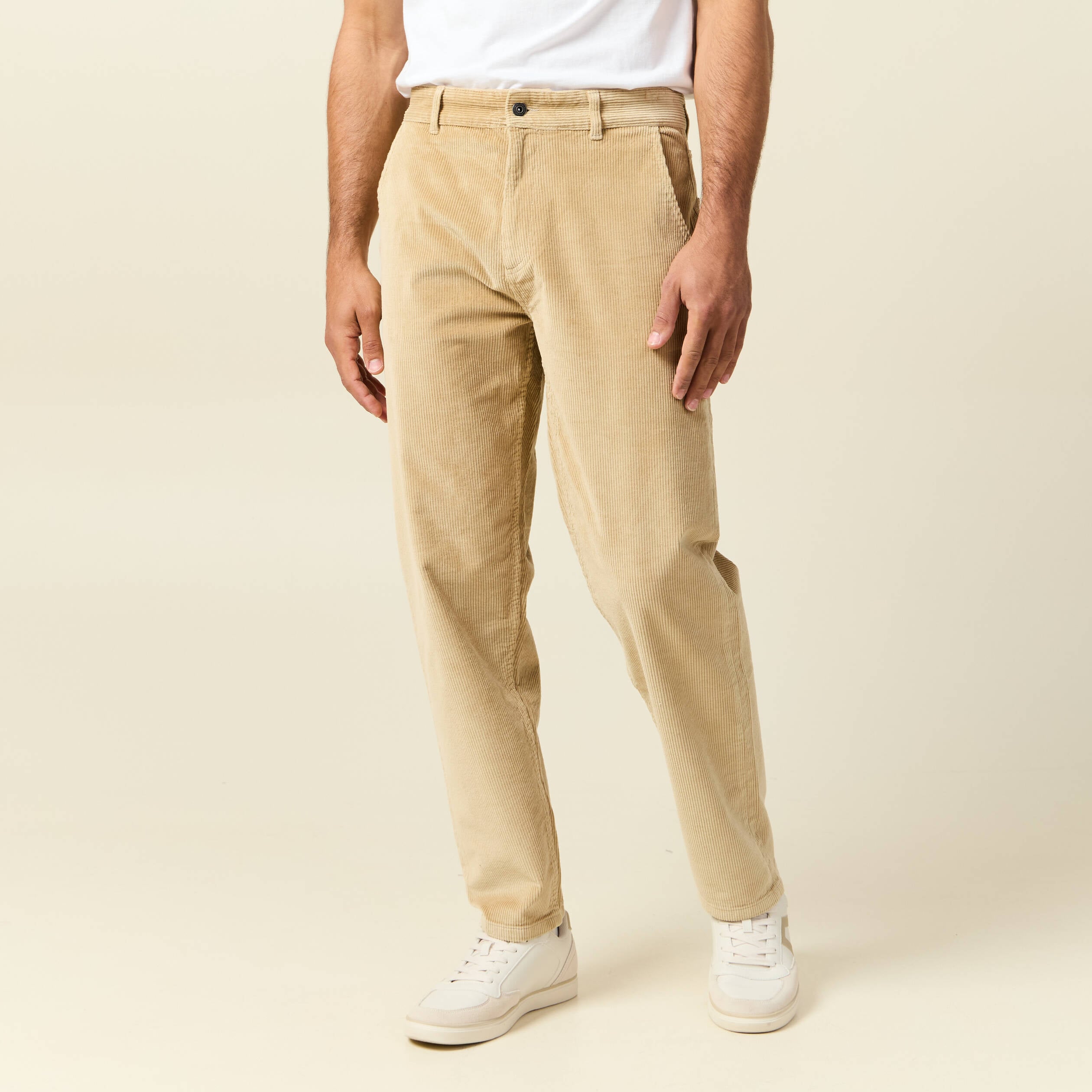 Pantalon droit en velours longueur 32 beige homme