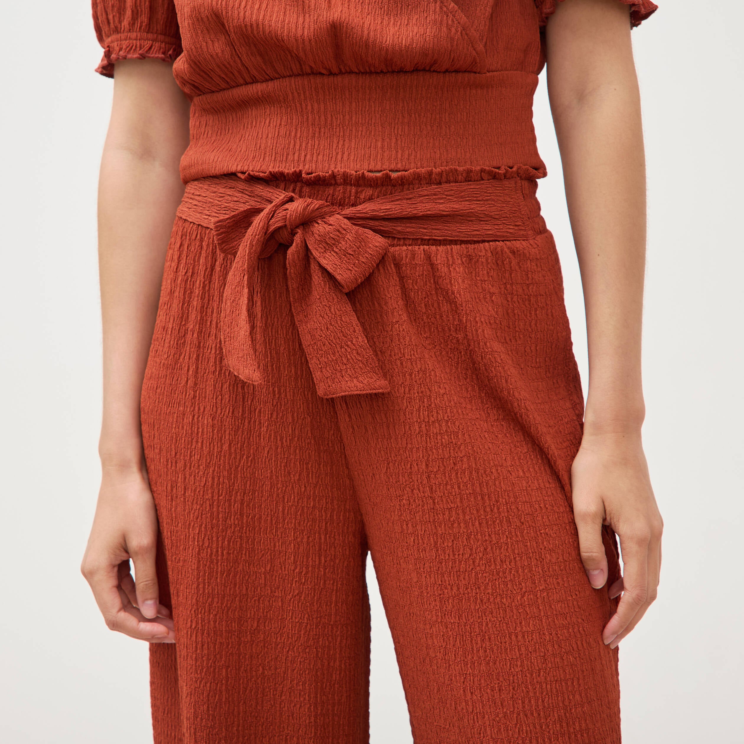 Blouse cropped manches courtes marron cognac femme