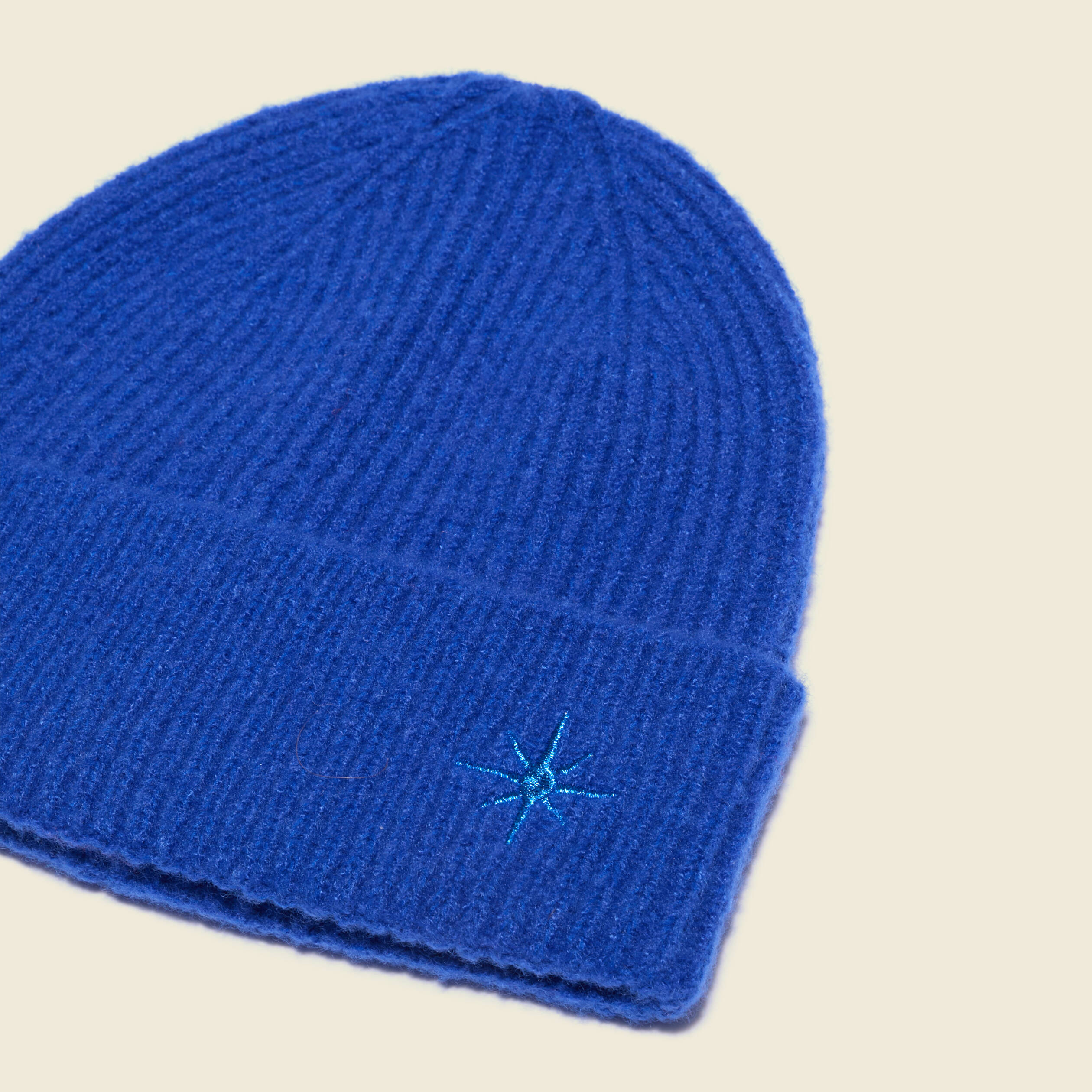 Bonnet bleu electrique femme