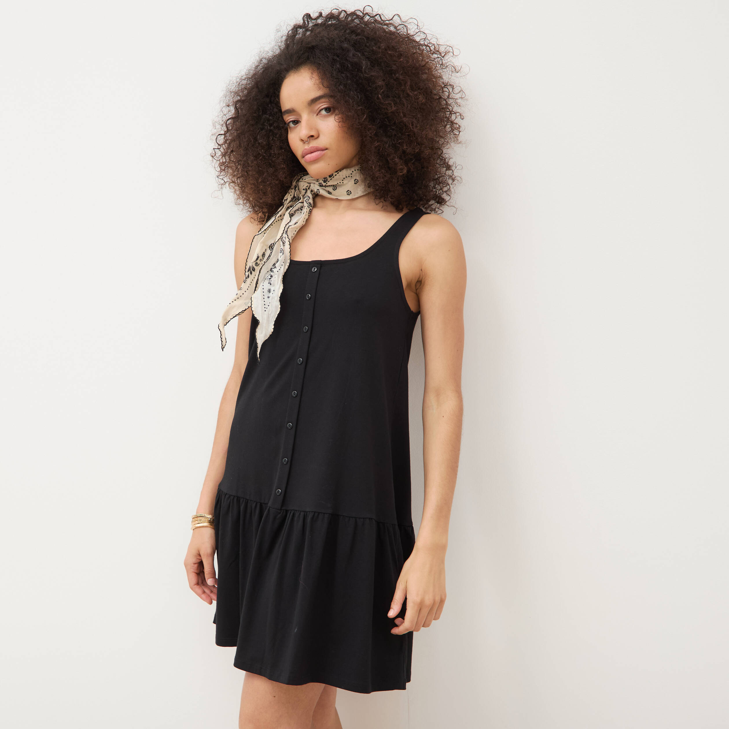 Robe sans manches en maille col carr&eacute; noir femme
