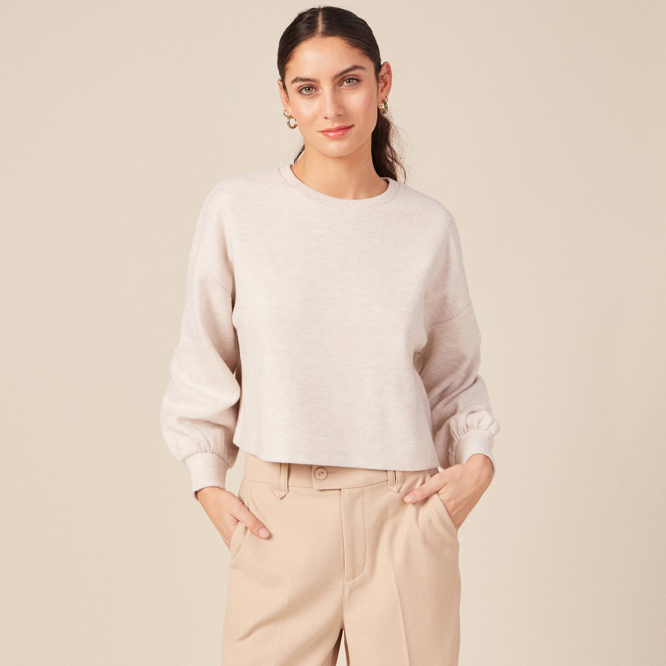 Sweat oversize court manches longues creme femme