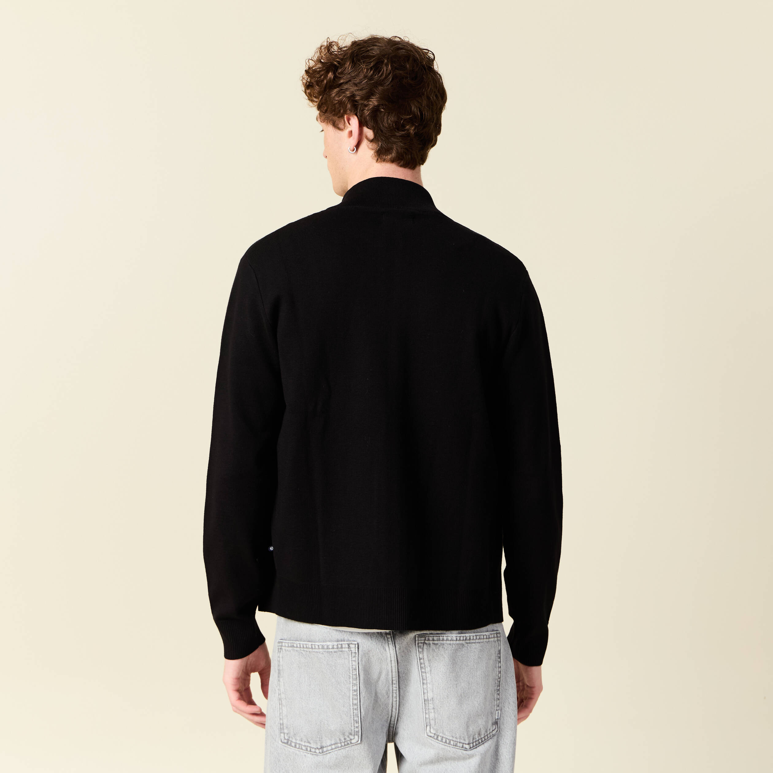 Gilet manches longues zipp&eacute; noir homme