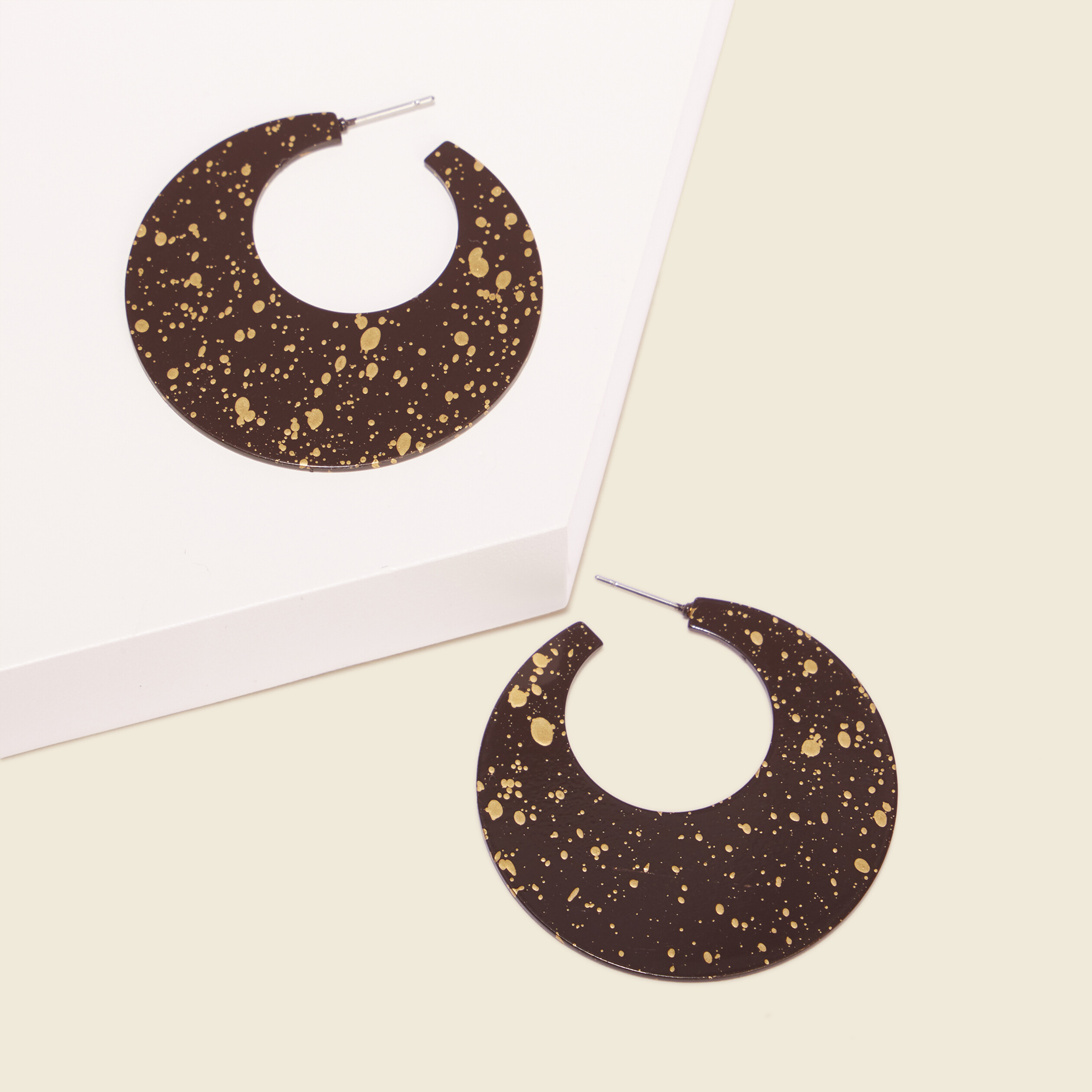 Boucles d'oreilles créoles noir femme