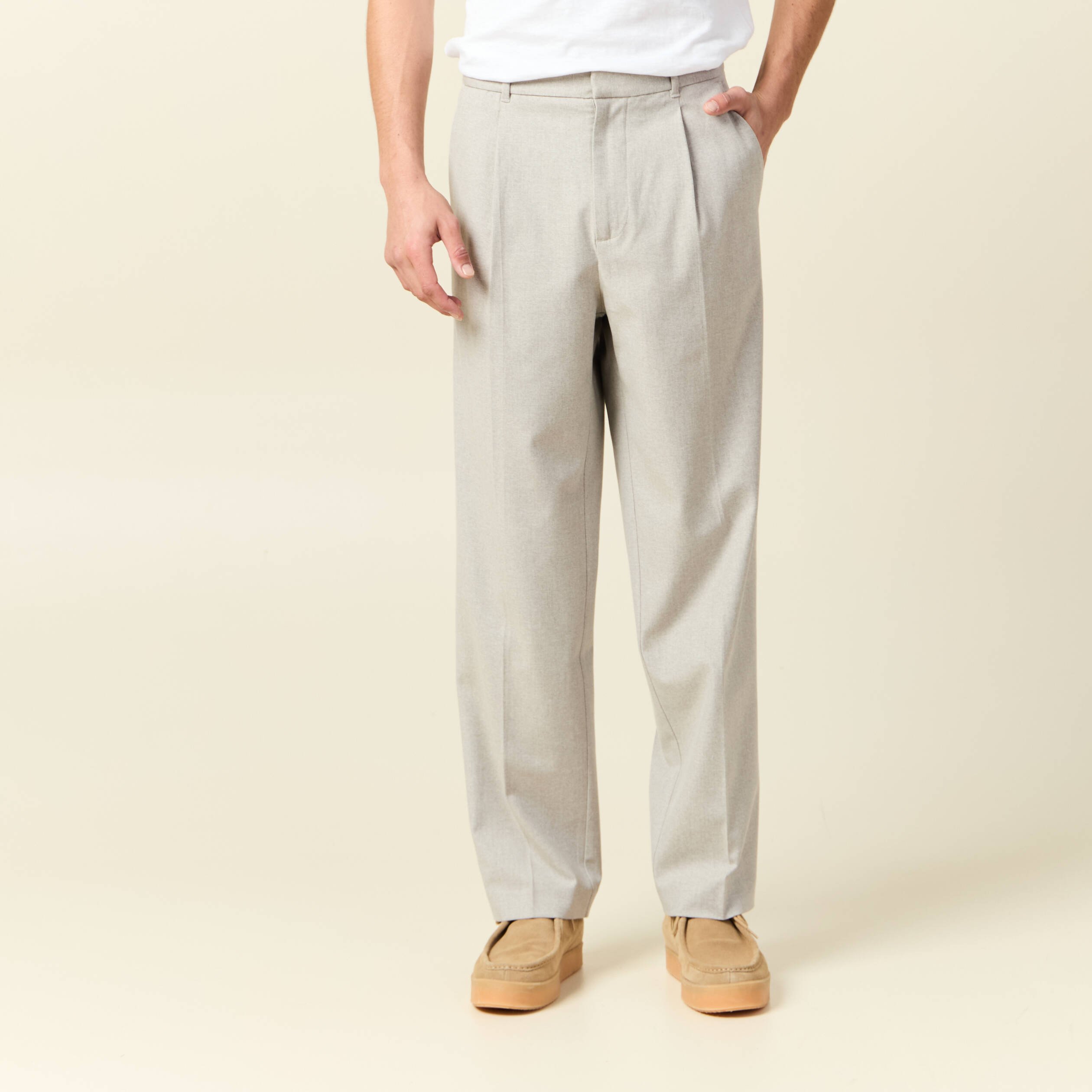 pantalon chino large a pinces beige homme Pantalon chino large à pinces beige homme