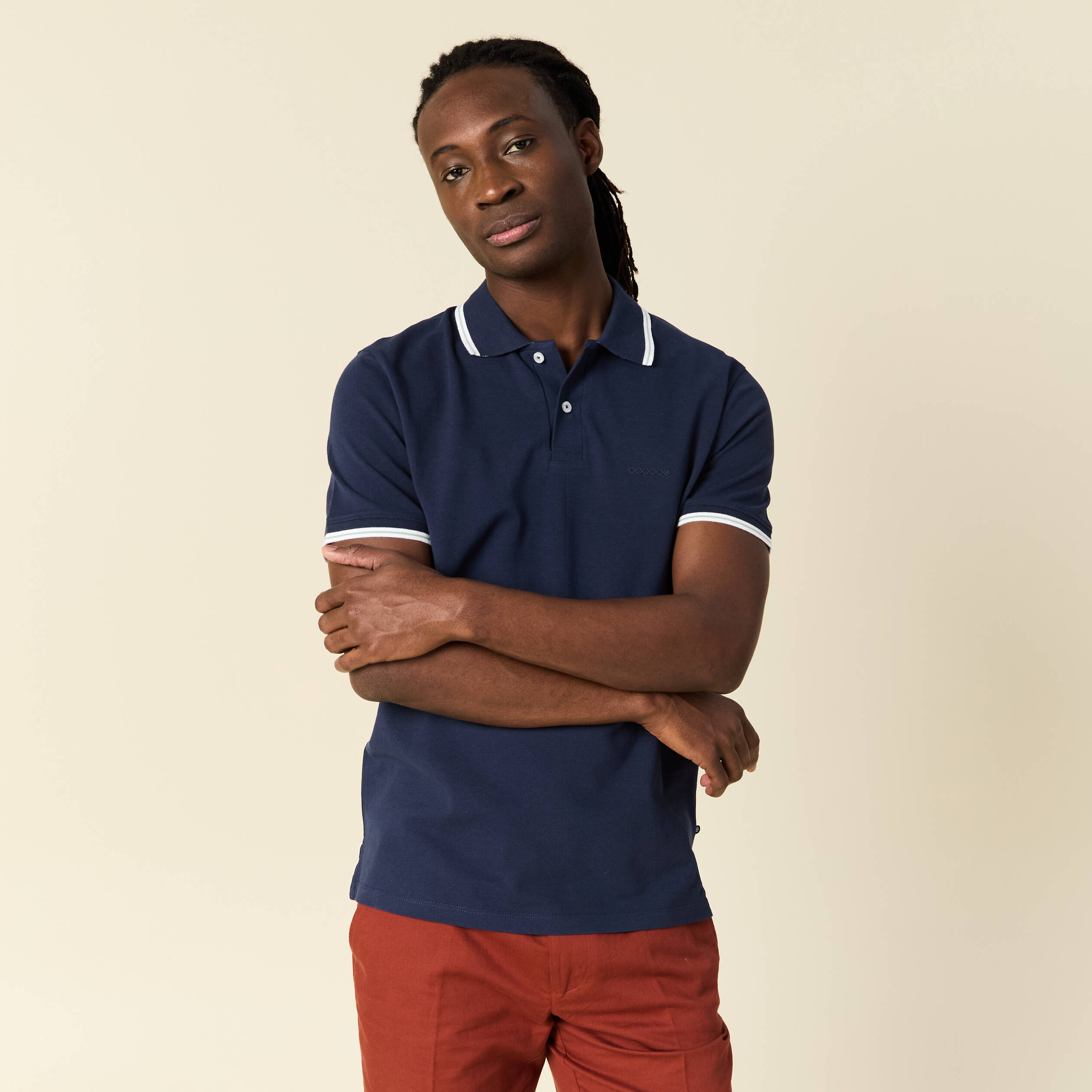 Polo cintr&eacute; en coton manches courtes bleu marine homme