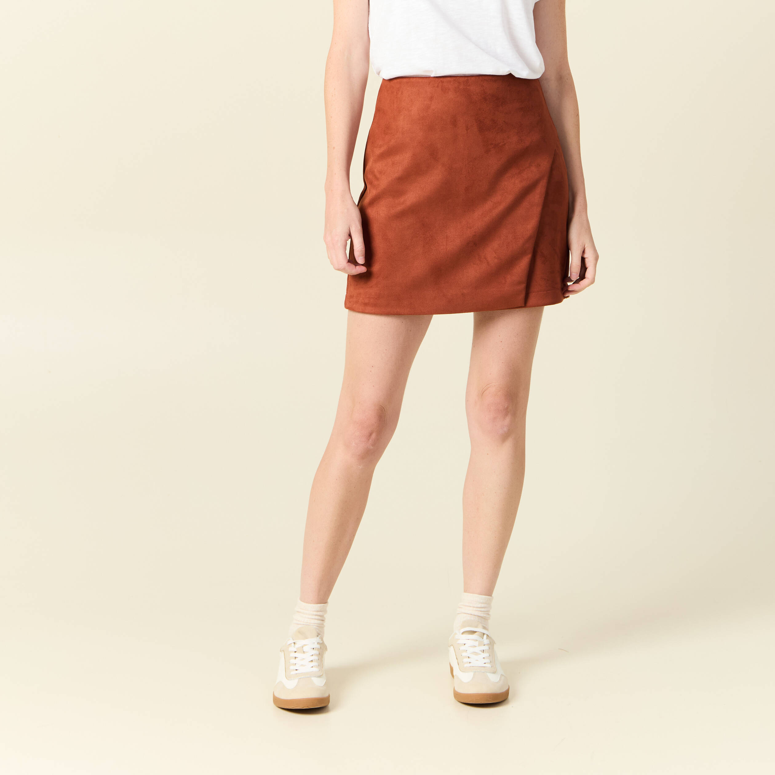 jupe droite suedine marron cognac femme Jupe droite suédine marron cognac femme