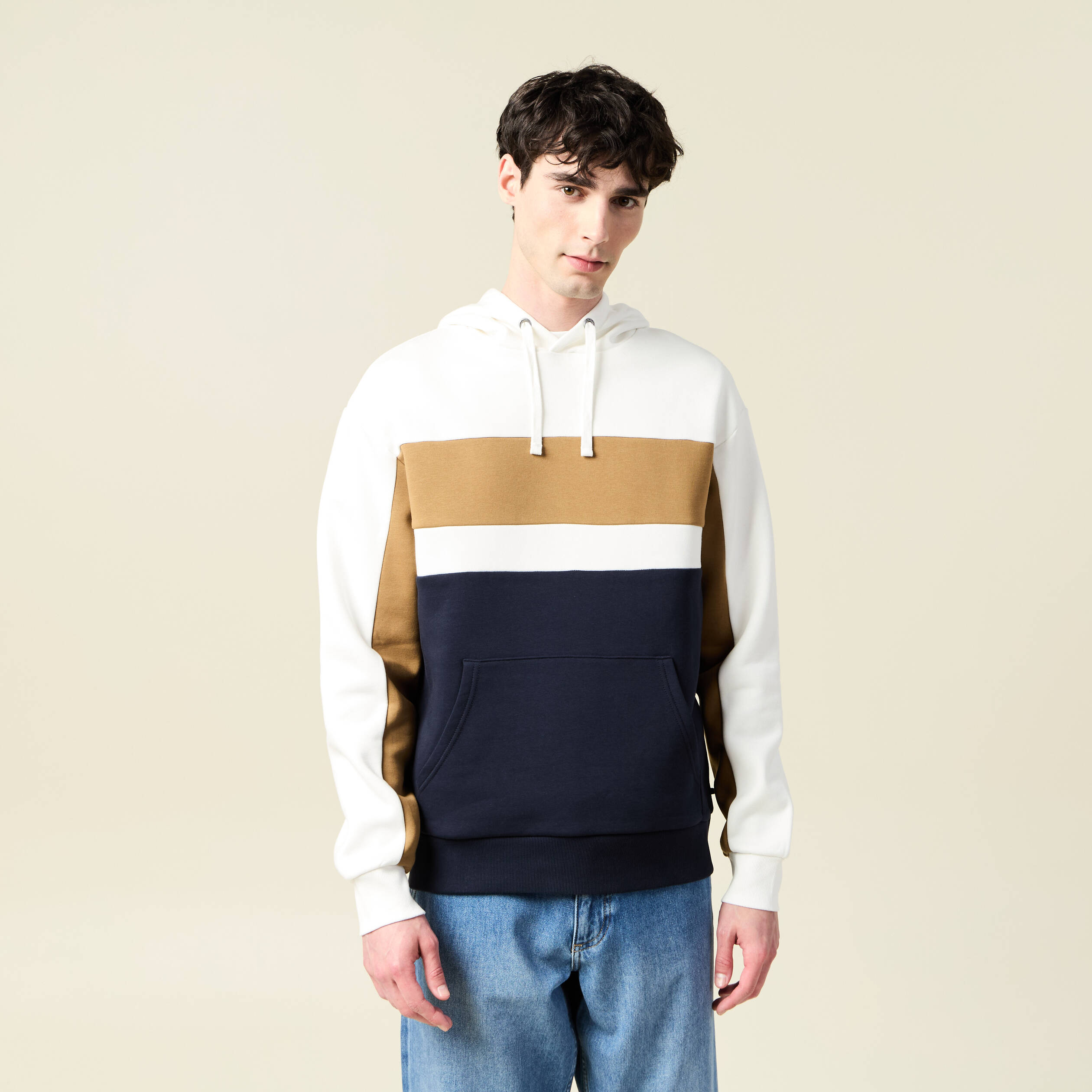 Sweat &agrave; capuche manches longues ecru homme