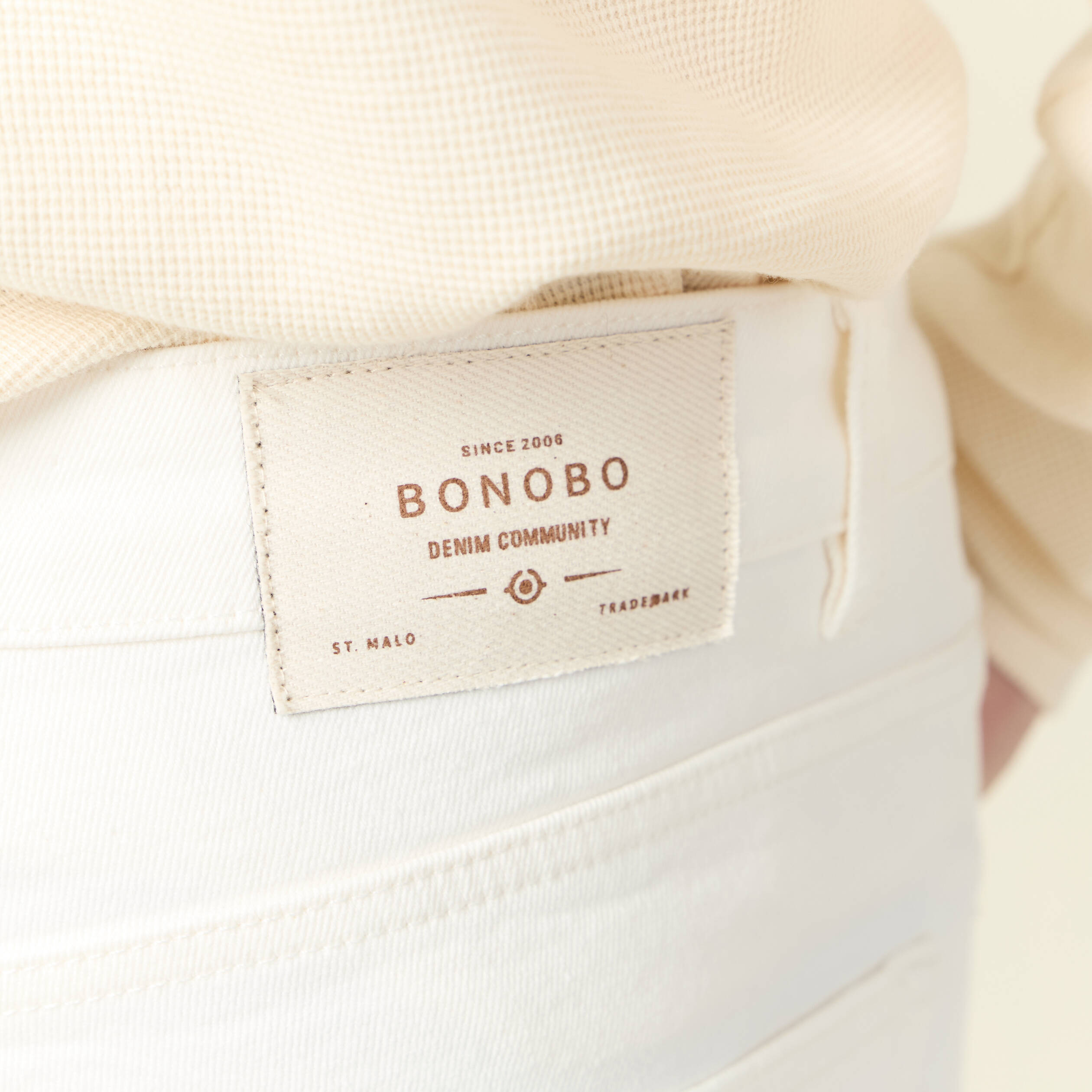 Jeans regular 5 poches denim blanc homme