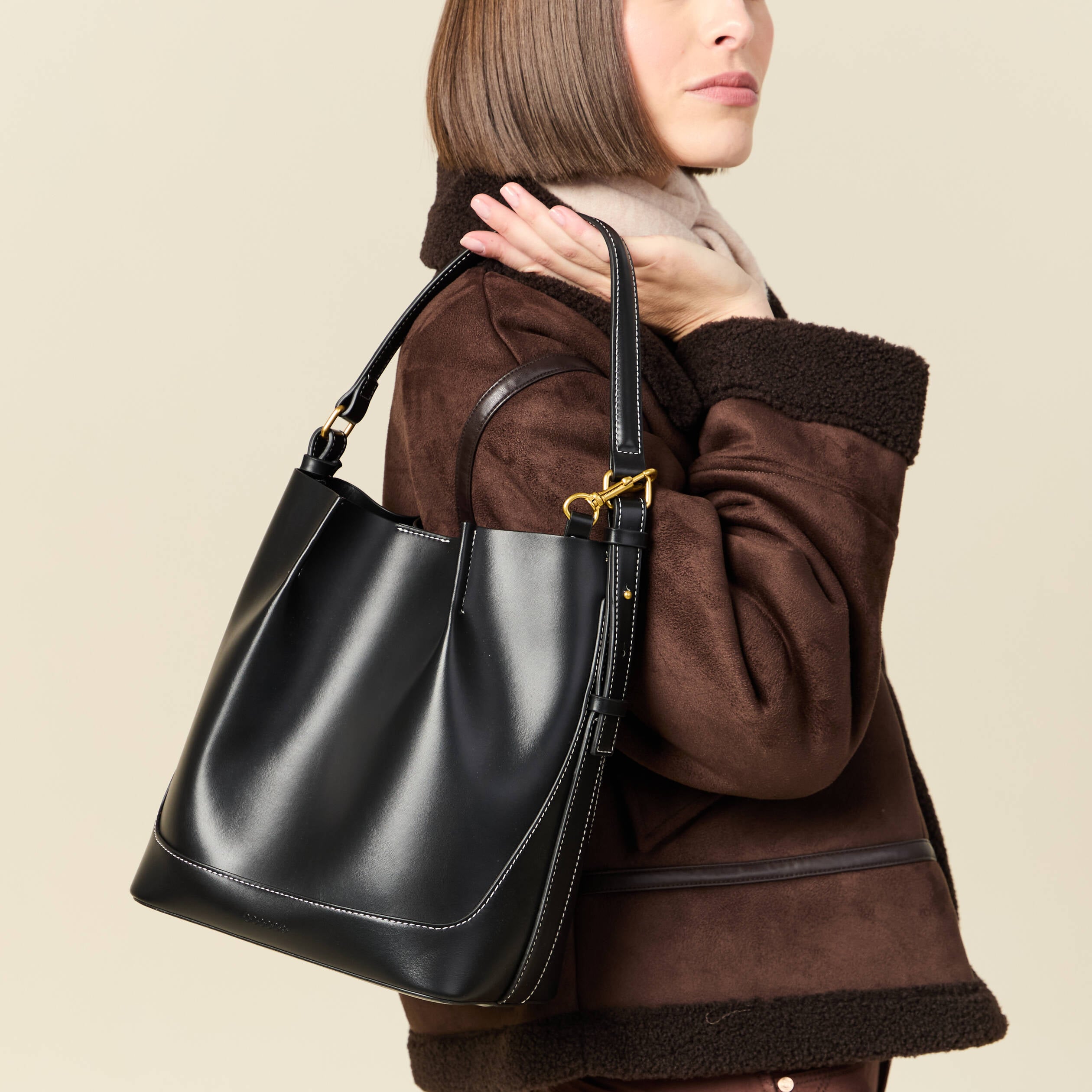 Sac bandouli&egrave;re noir femme