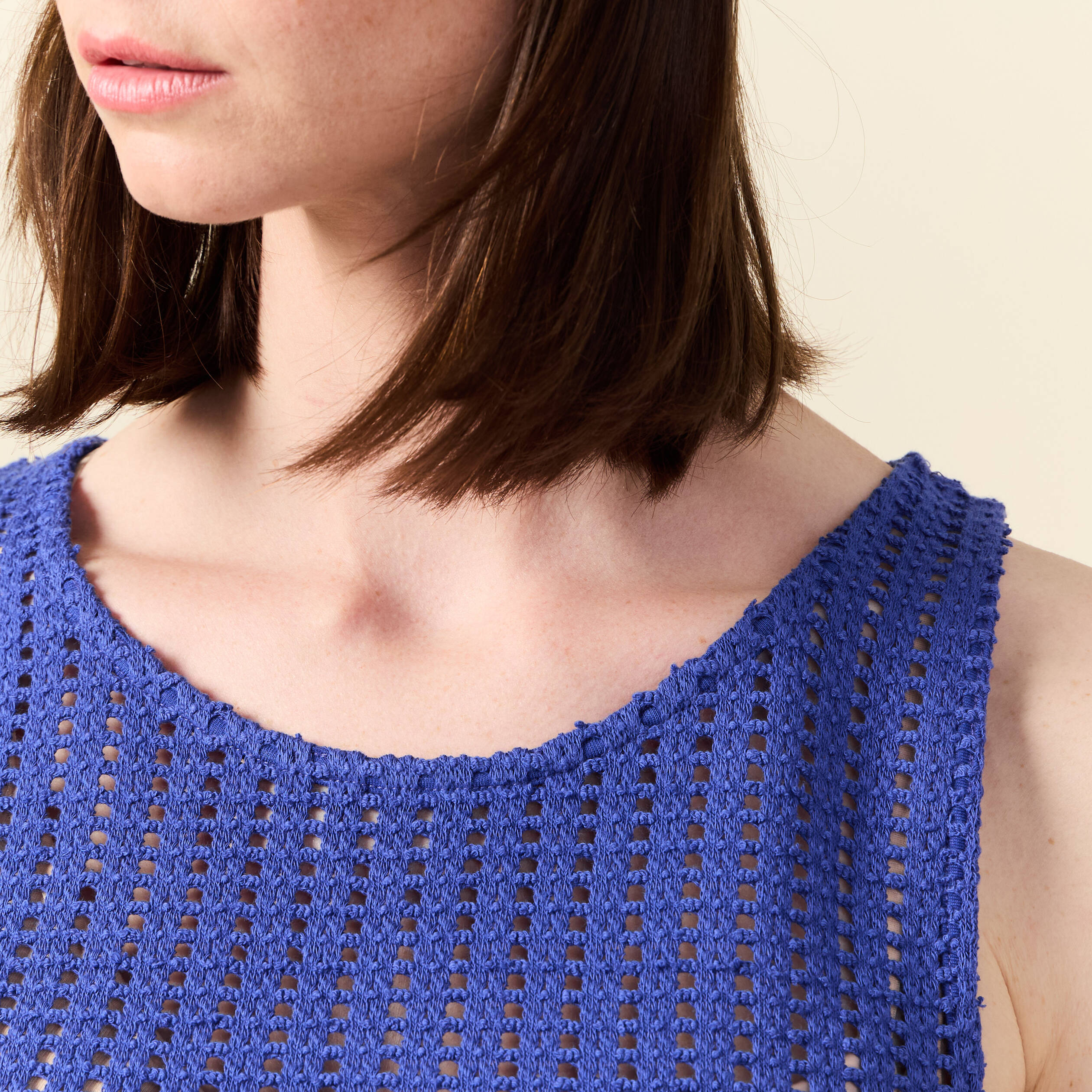 debardeur sans manches ajoure bleu violet femme Débardeur sans manches ajouré bleu violet femme