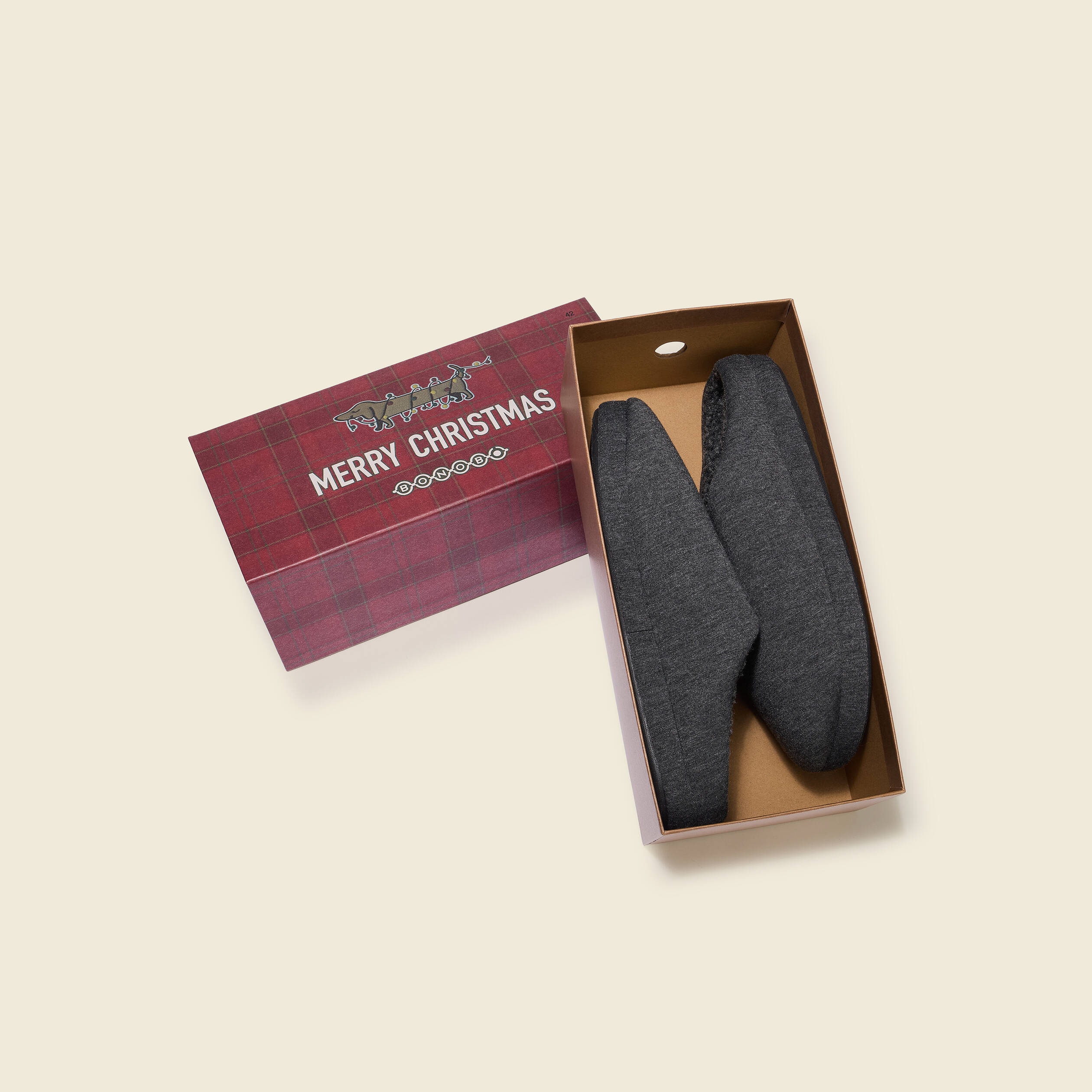 Coffret chaussons gris fonc&eacute; homme