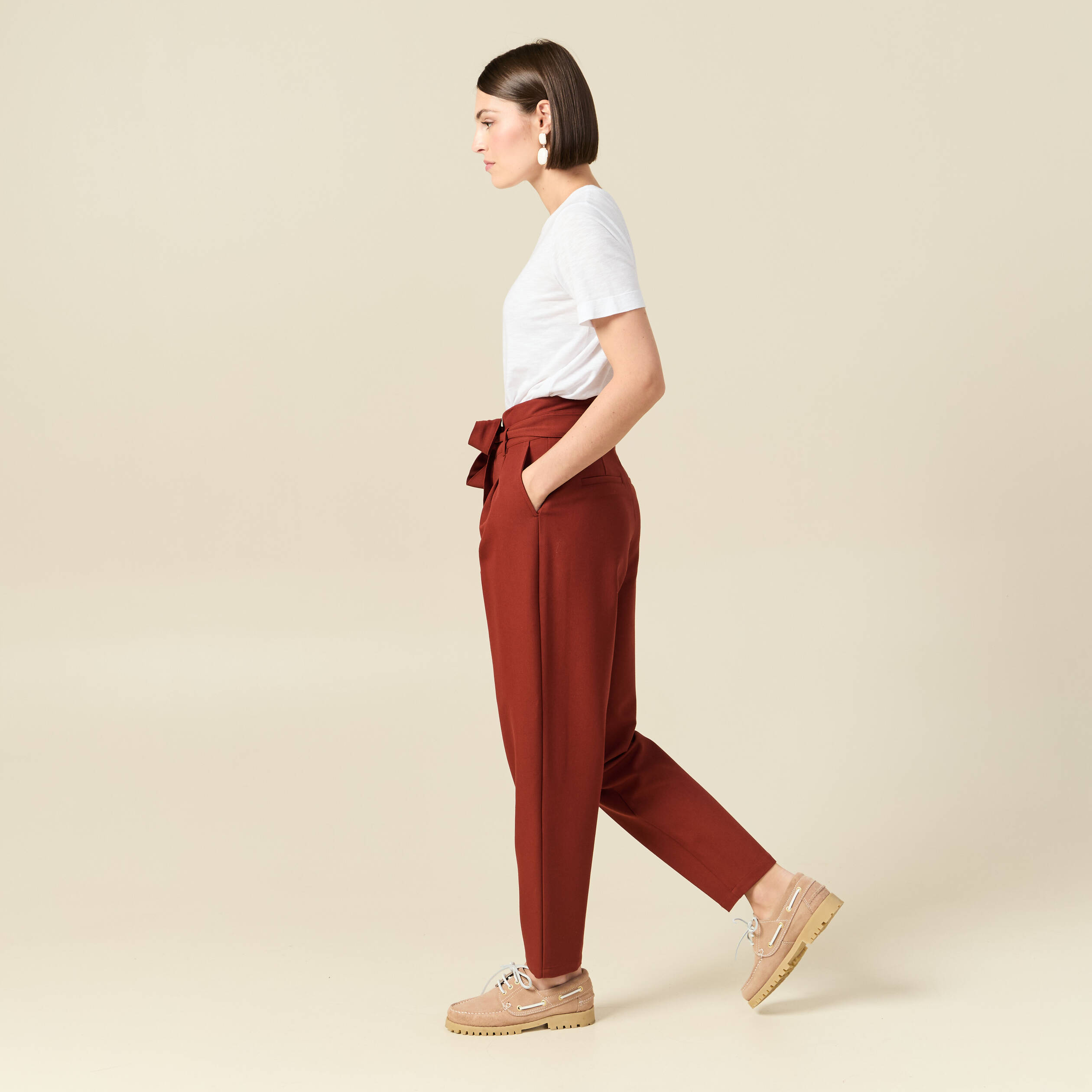 Pantalon carotte taille haute marron cognac femme