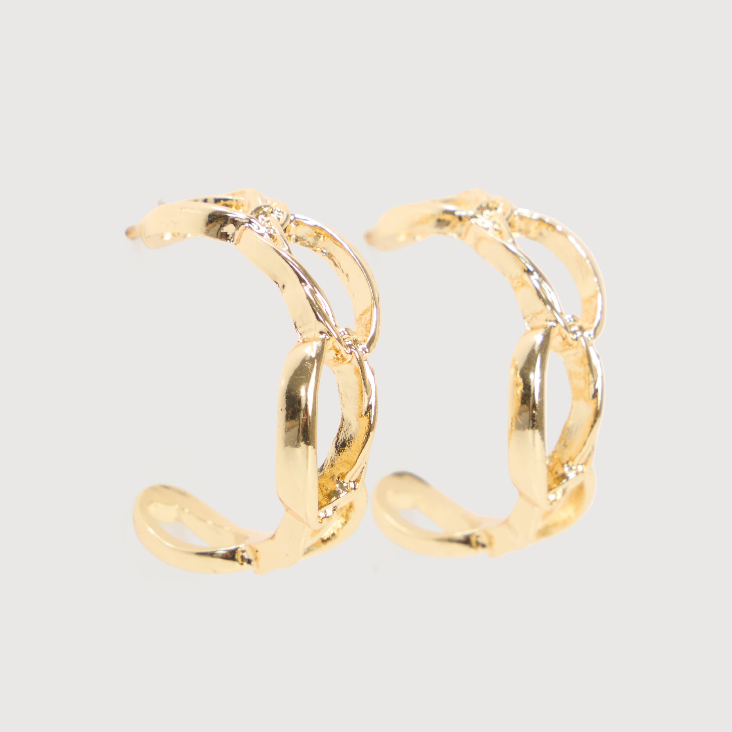 Boucles d'oreilles avec cha&icirc;ne couleur or femme
