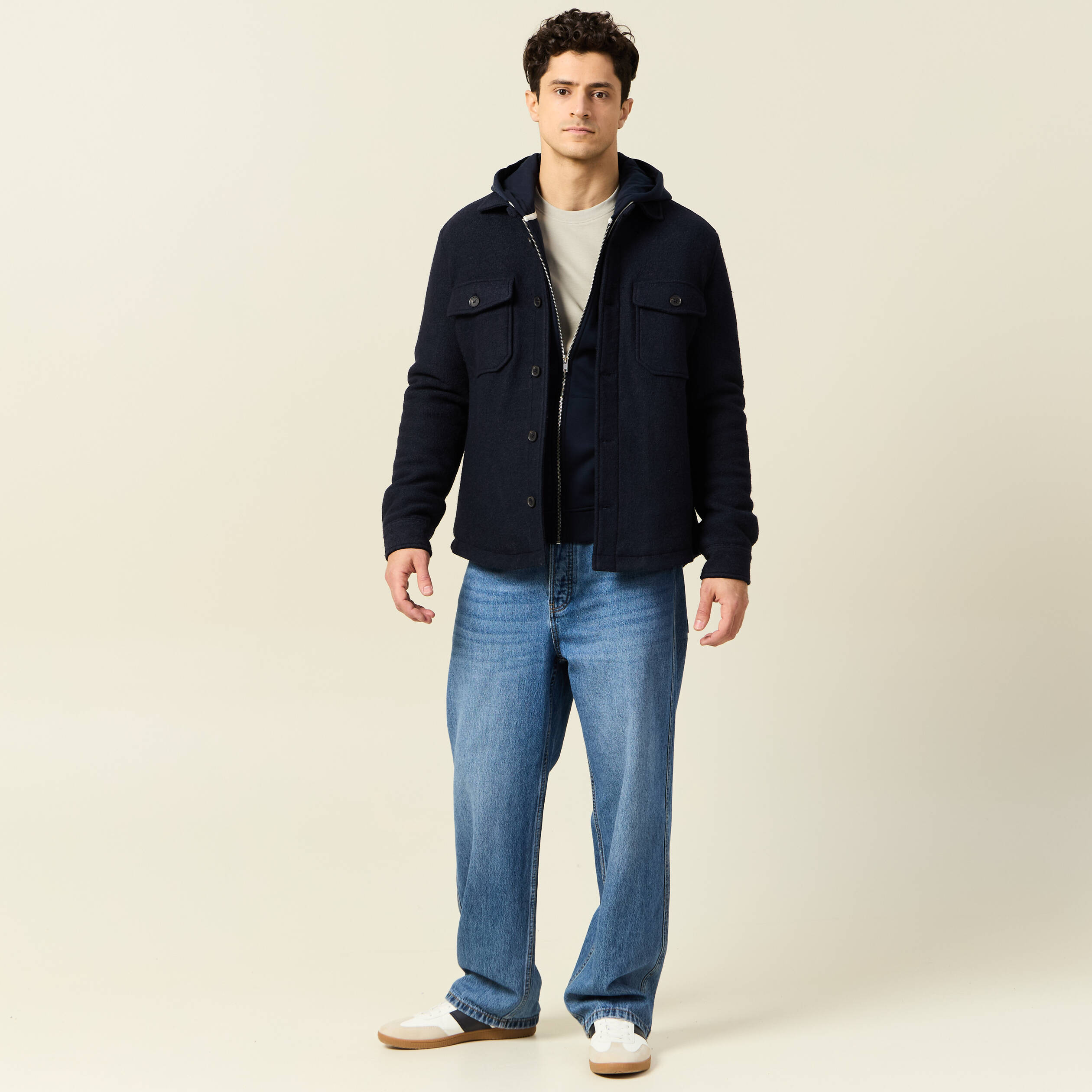 Sweat &agrave; capuche manches longues bleu marine homme