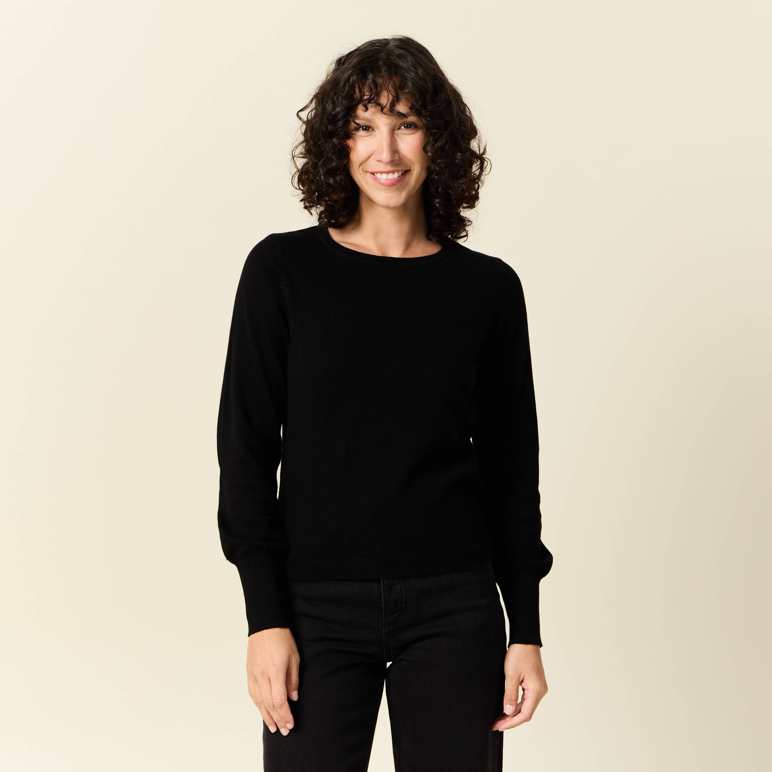 Pull manches longues noir femme