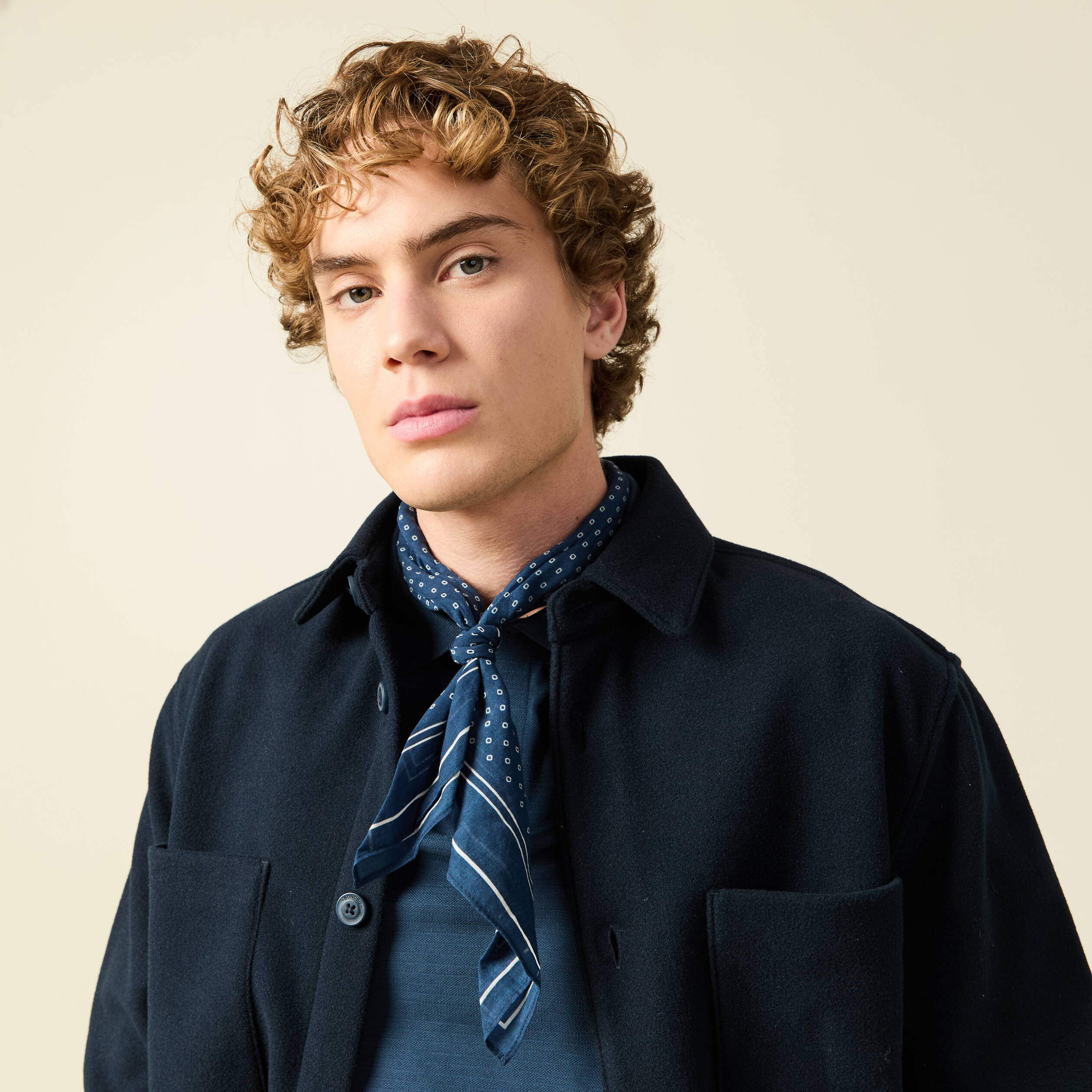 Foulard en coton bleu marine homme