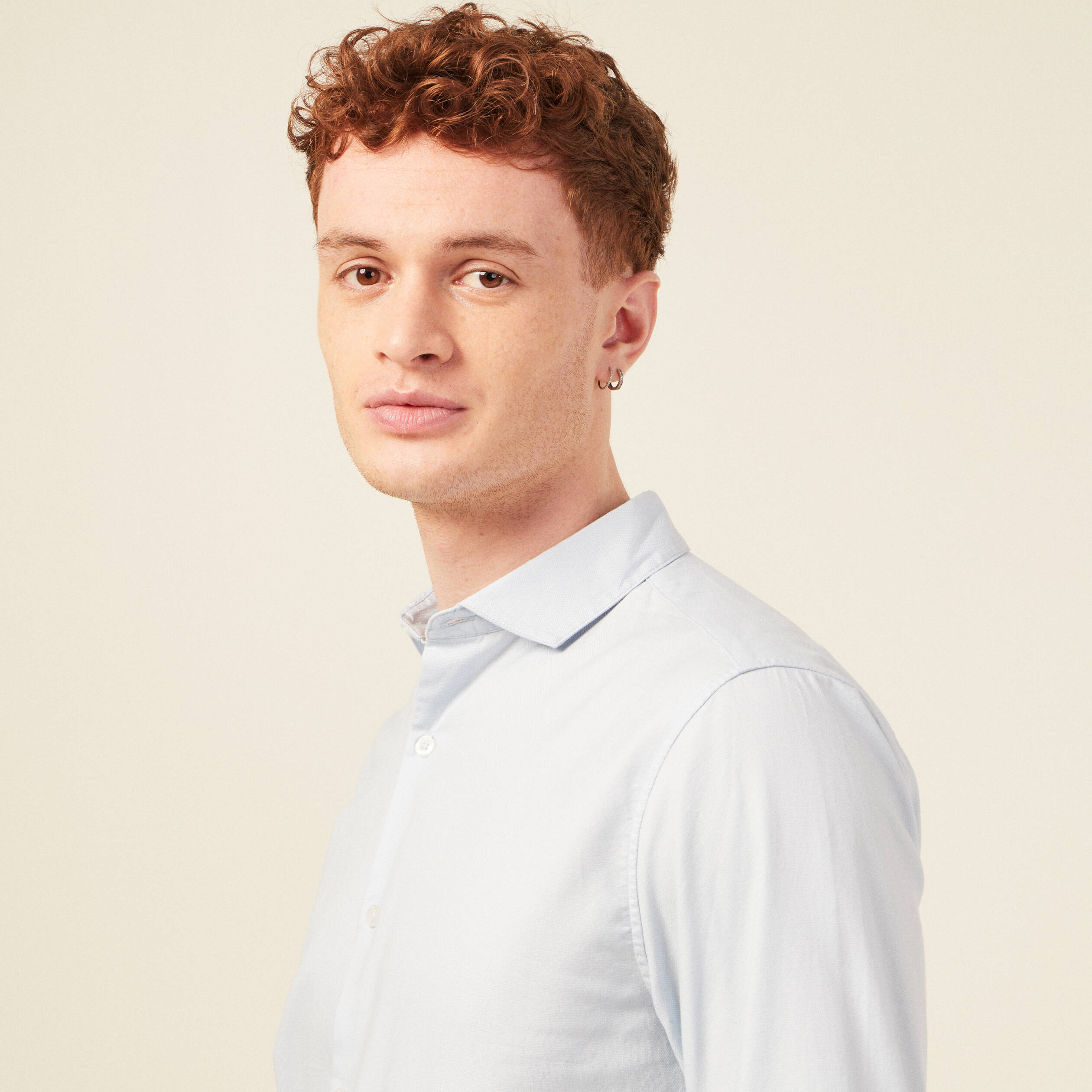 Col cintr&eacute; en coton manches longues bleu ciel homme