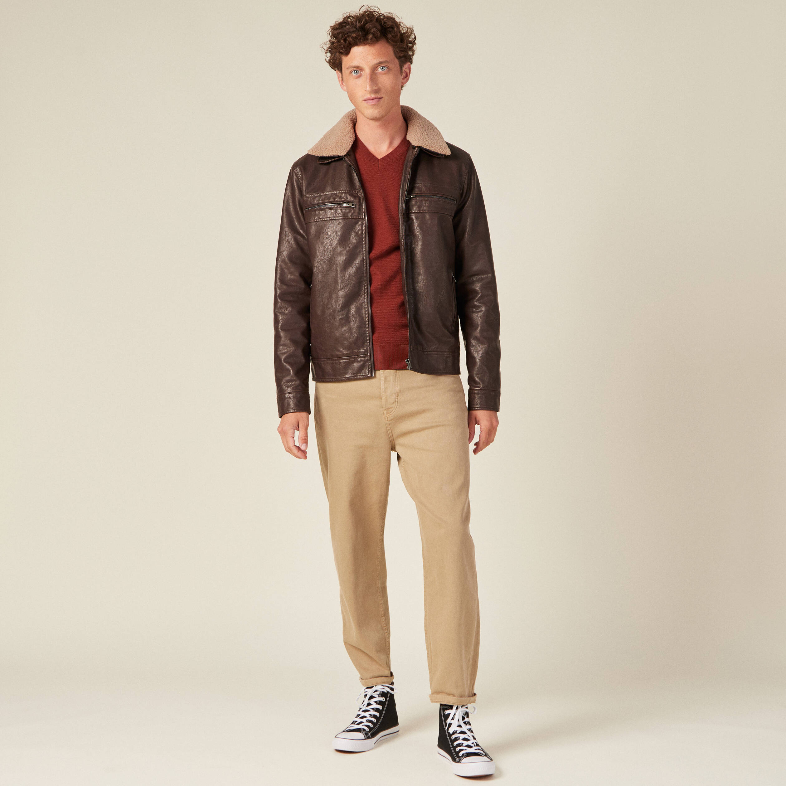 Pull col en V éco-responsable marron cognac homme