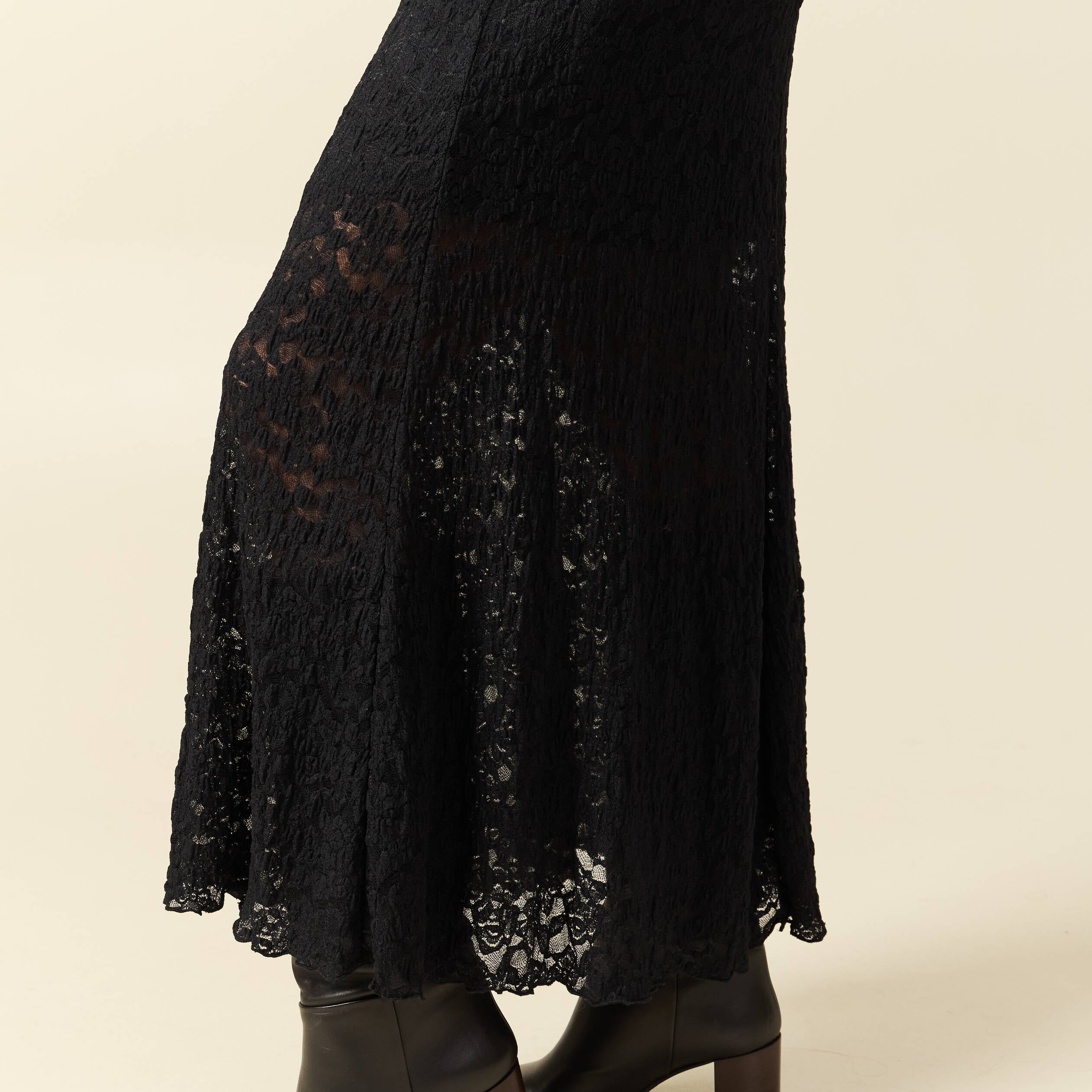 Jupe longue &eacute;vas&eacute;e doubl&eacute;e noir femme