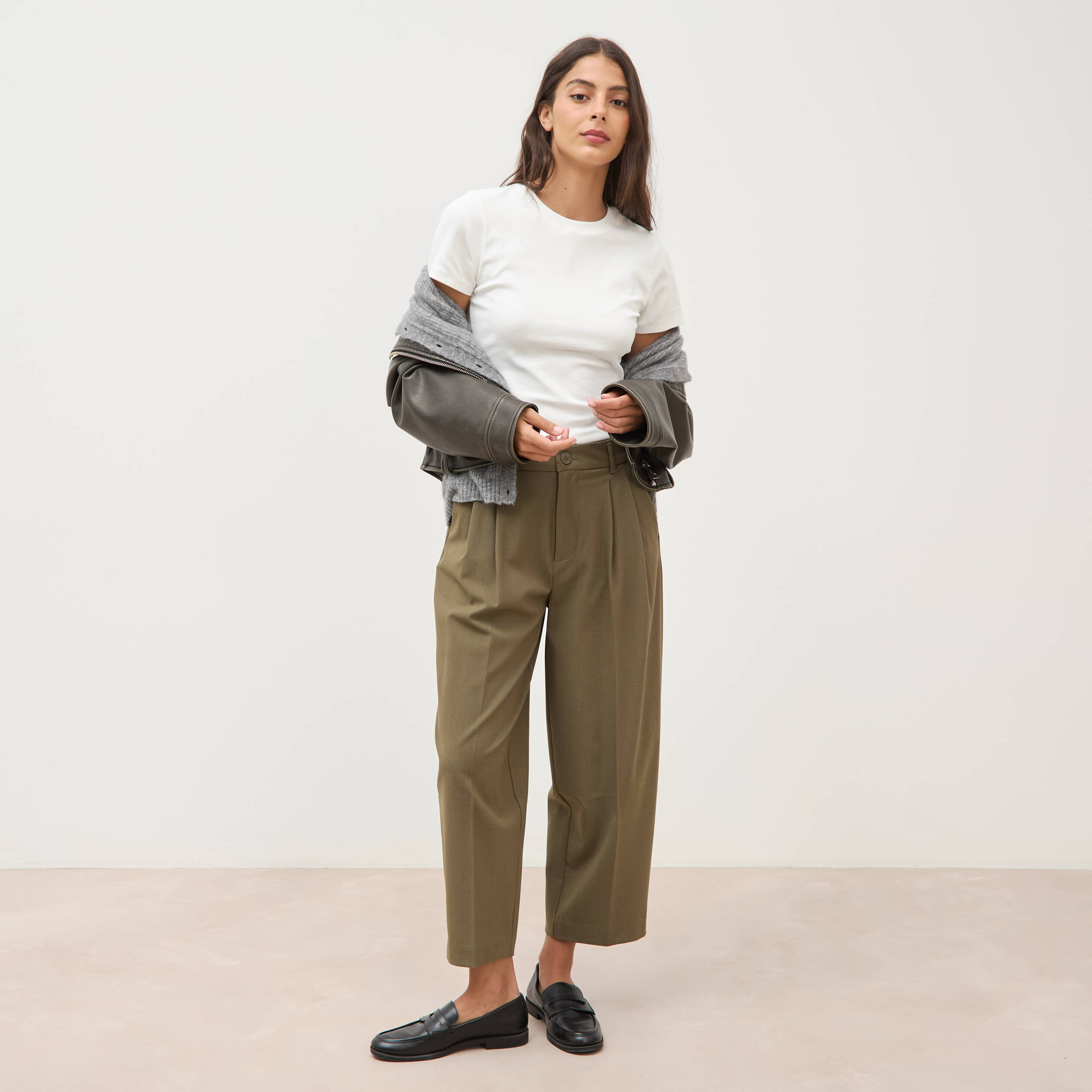 Pantalon barrel vert olive femme